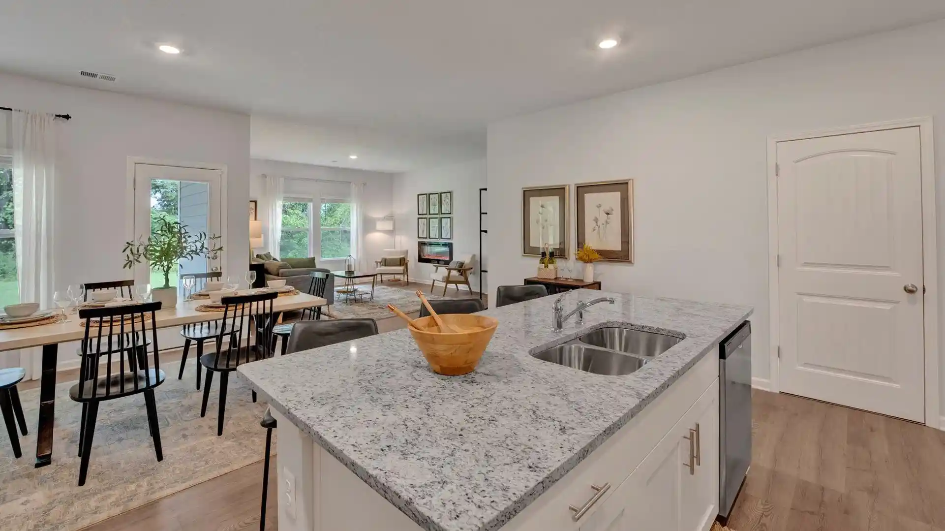 Photo 2 of Single family home for sale at 935 Mewborn Farm Rd, Oakland, TN 38060 | MLS# 10227658 | Listing updated on 2026-09-30