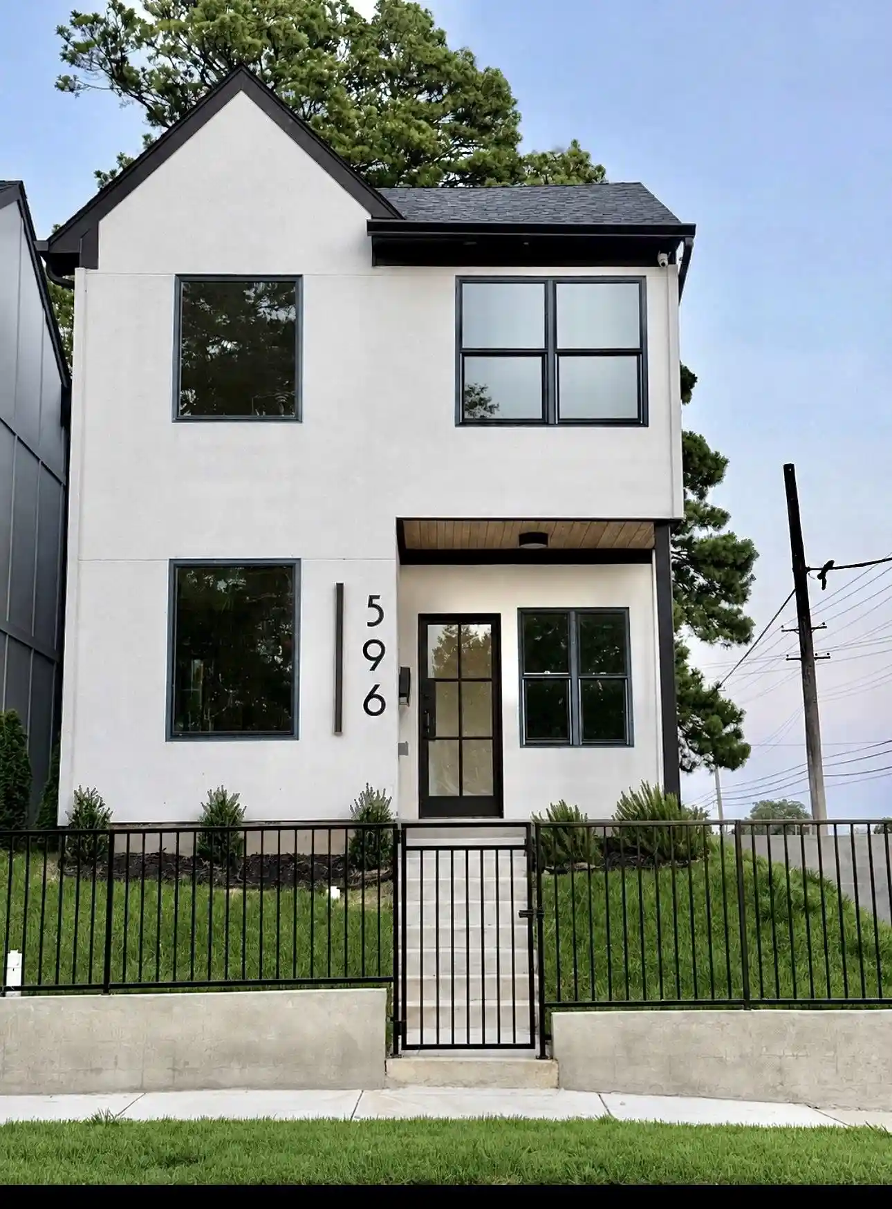 Photo 1 of Single family home for sale at 596 Haynes St, Memphis, TN 38111 | MLS# 10227661 | Listing updated on 2026-08-25