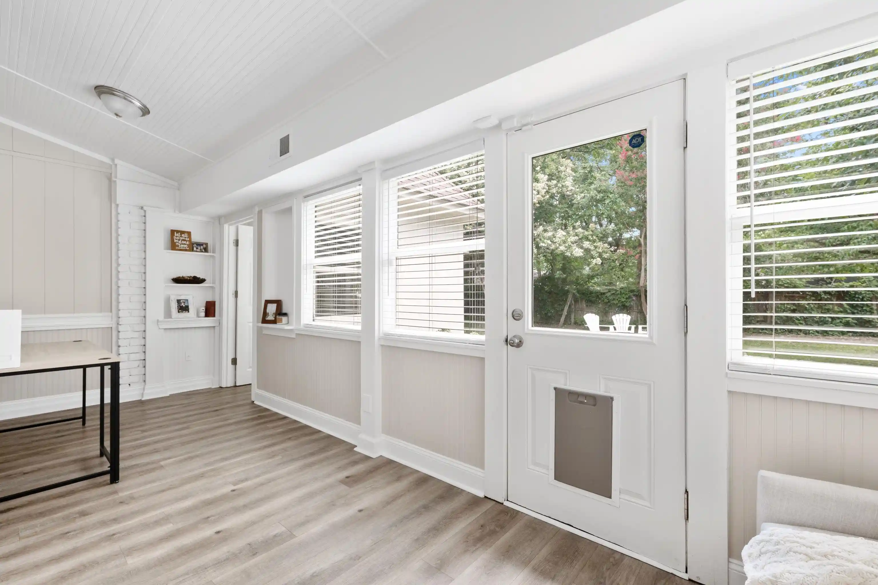 Photo 4 of Sale Pending at 2487 Lynnfield Rd, Memphis, TN 38119 | MLS# 10227662 | Listing updated on 2026-09-17