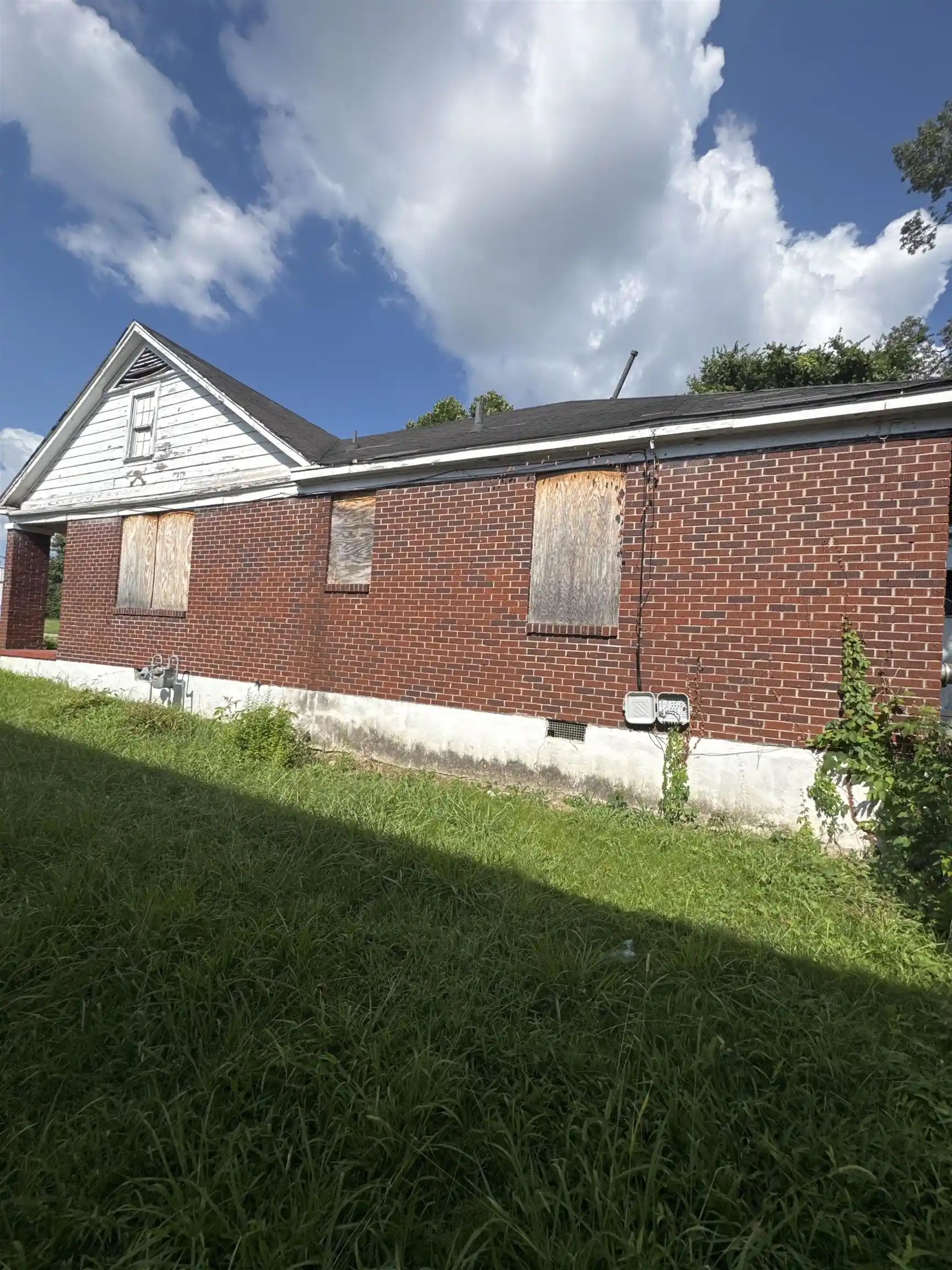 2nd image of 123 S Parkway Ave, Memphis, TN 38106 | MLS# 10227667