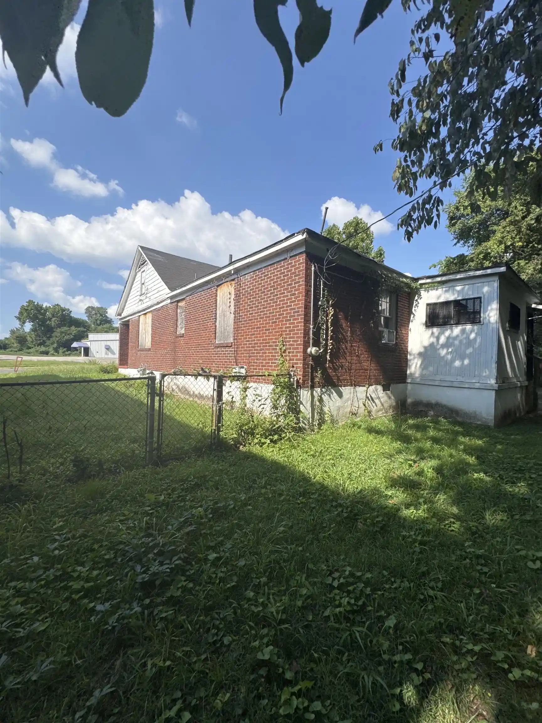 3rd image of 123 S Parkway Ave, Memphis, TN 38106 | MLS# 10227667