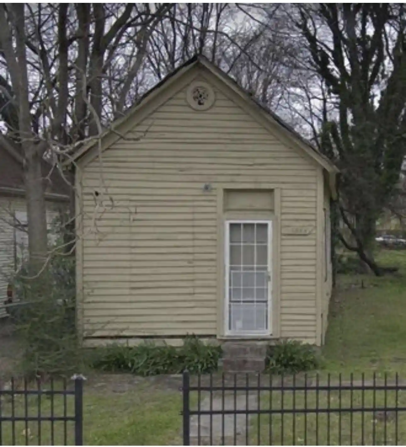 Photo 1 of Sale Pending at 1383 S Orleans St, Memphis, TN 38106 | MLS# 10227675 | Listing updated on 2026-08-12