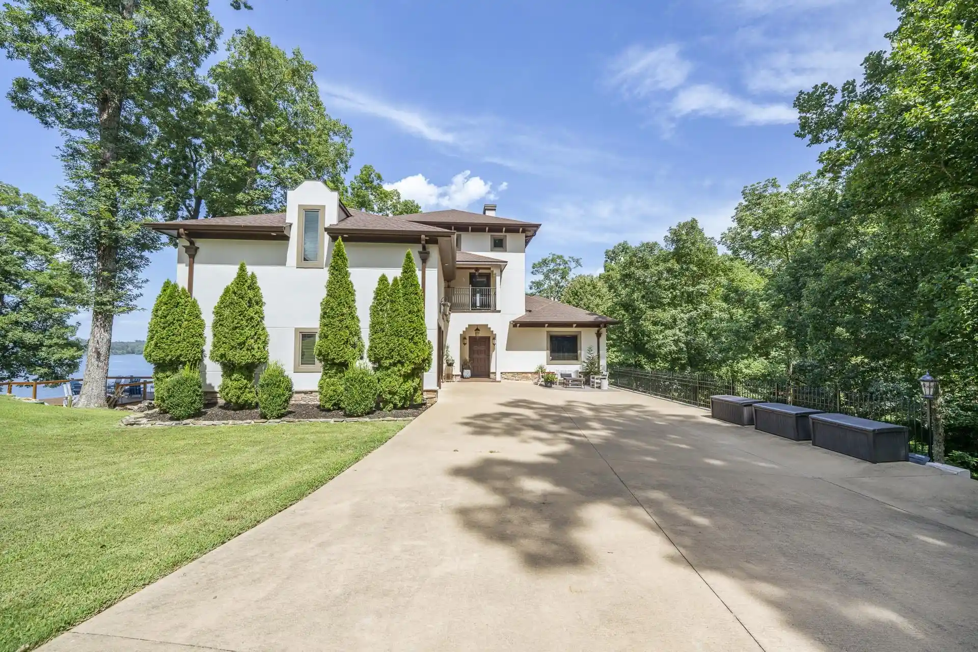 Single family home for sale at 6 Glenview Dr, Cherokee, AL 35616 | MLS# 10227692