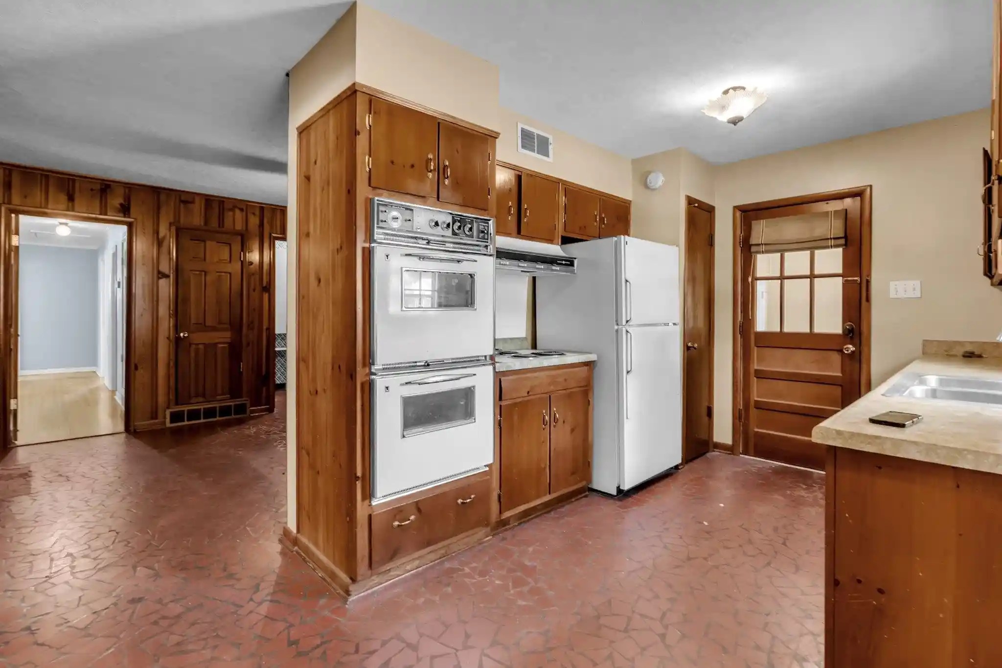 Photo 2 of Sale Pending at 203 N Yates Rd, Memphis, TN 38120 | MLS# 10227713 | Listing updated on 2026-09-08