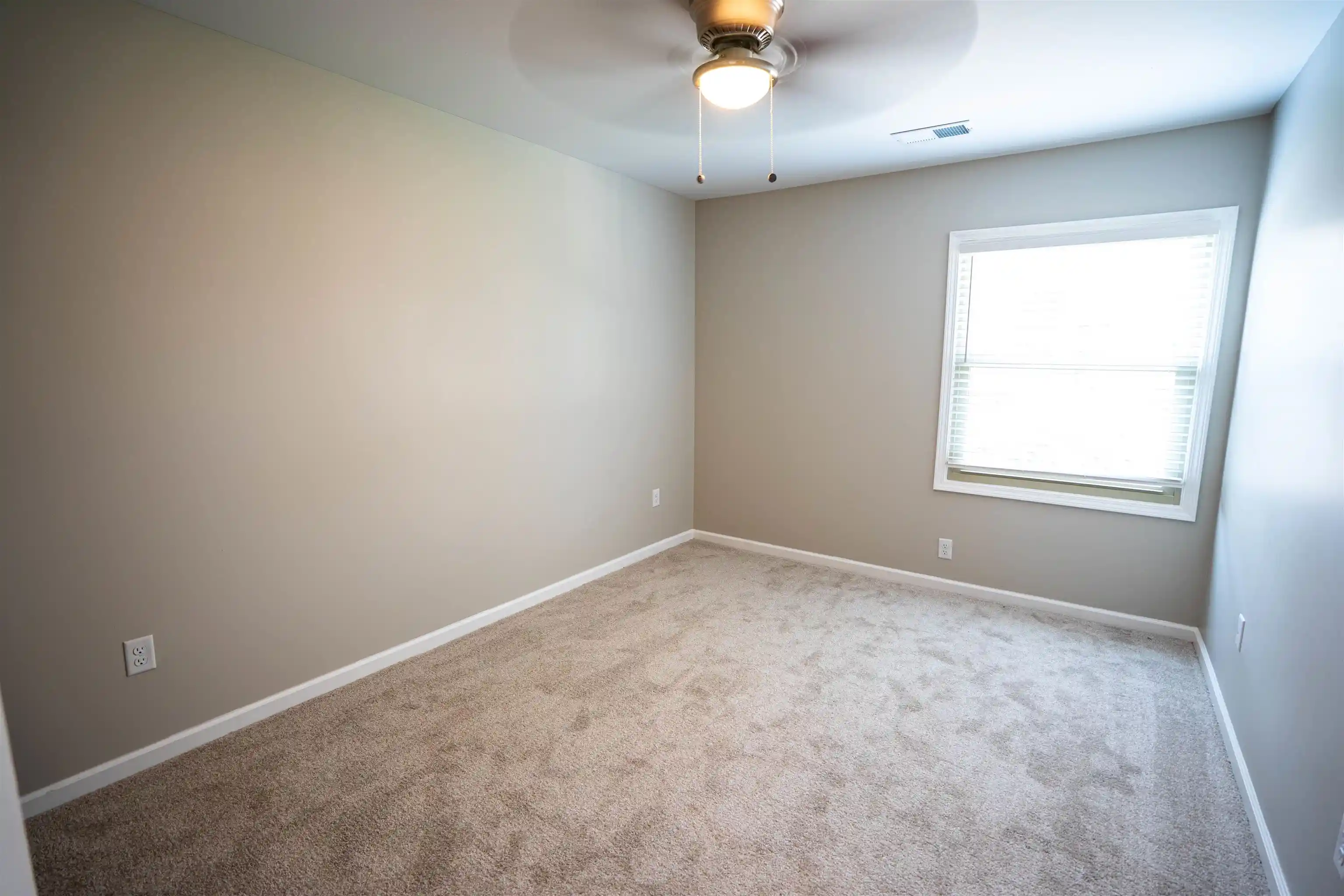 Photo 4 of Townhouse for sale at 5891 Park Ave #5891, Memphis, TN 38119 | MLS# 10227714 | Listing updated on 2026-08-05