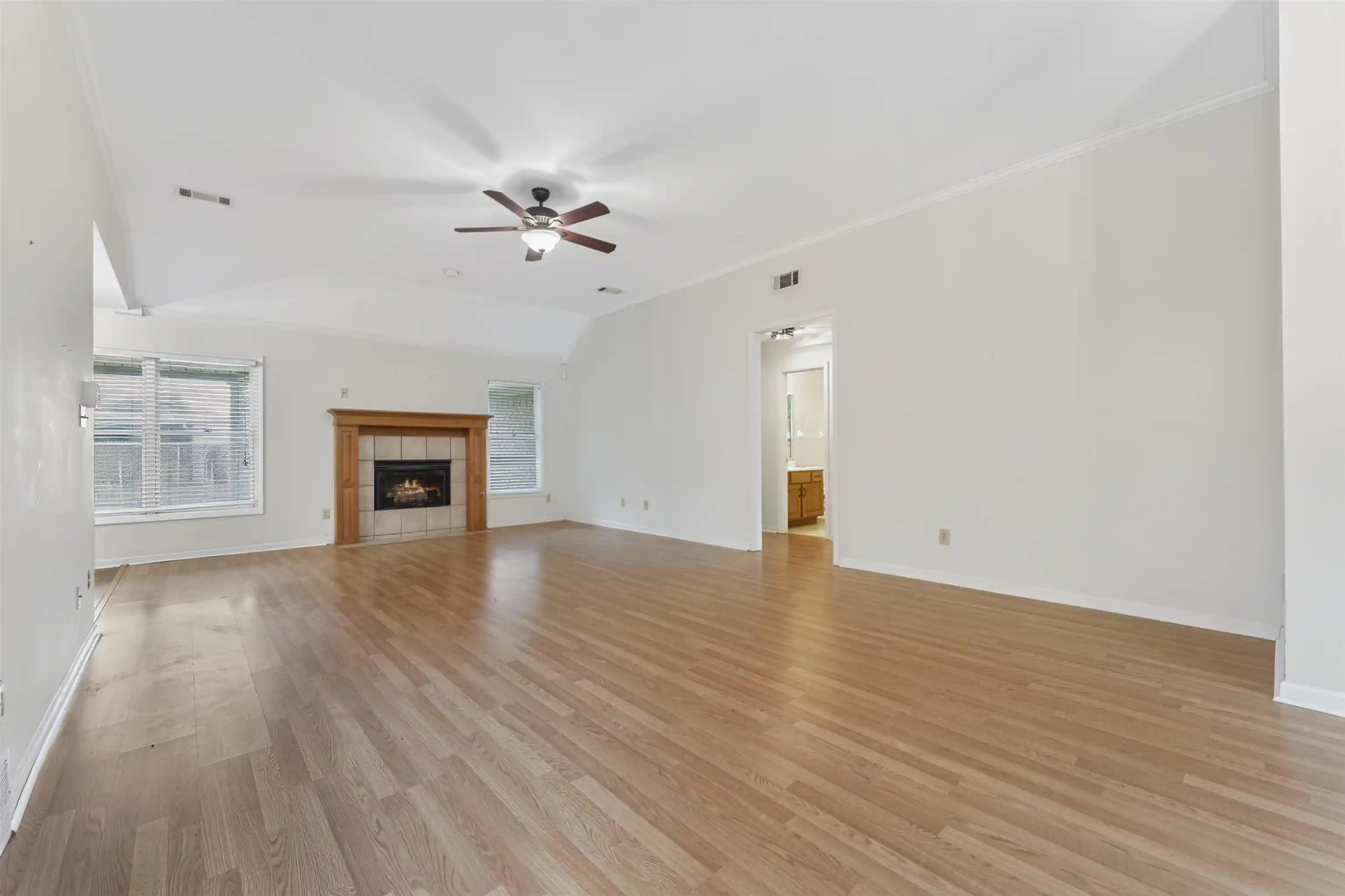5th image of 4862 Laraine Dr, Millington, TN 38053 | MLS# 10227717