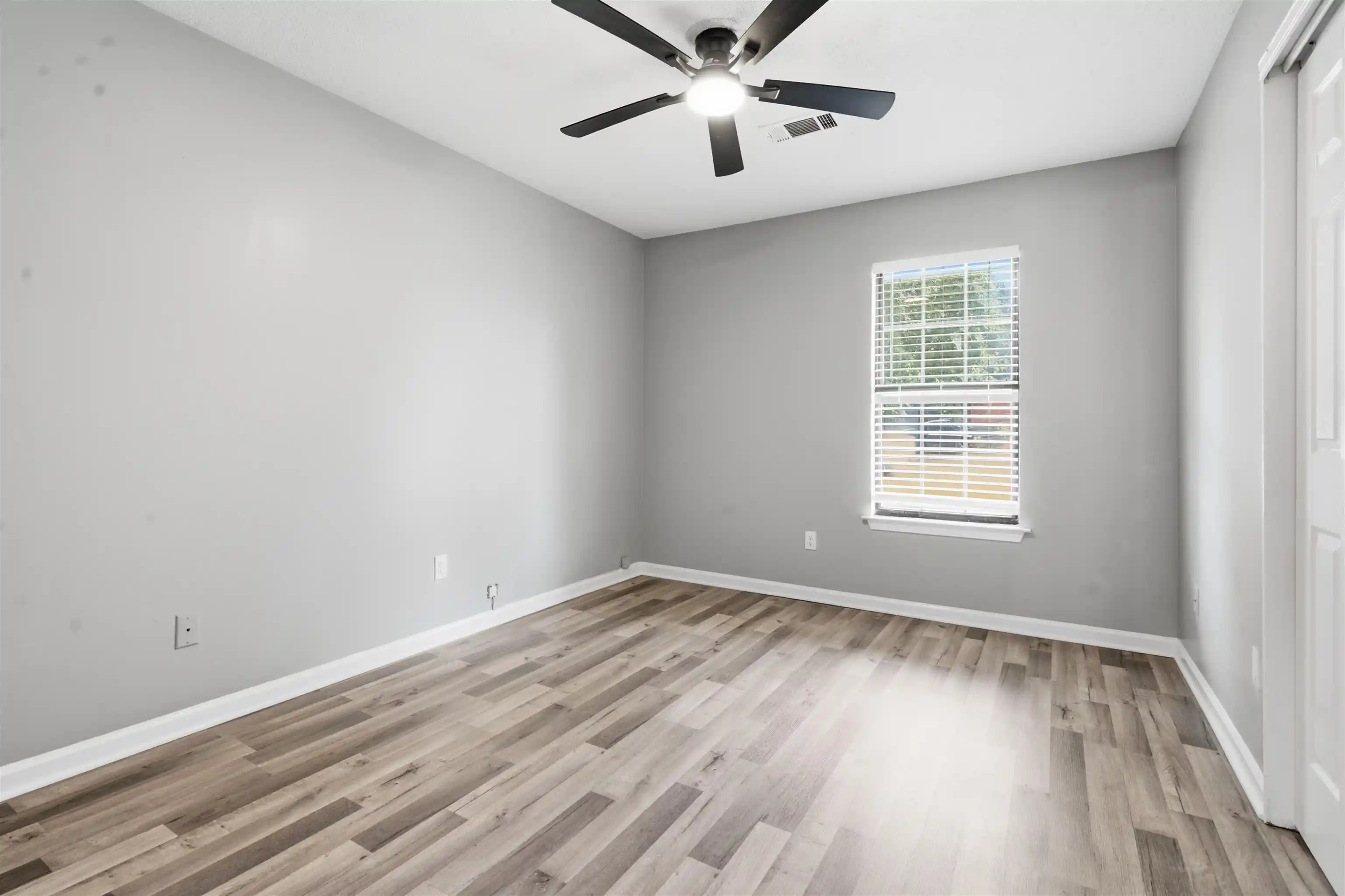 Photo 3 of Sale Pending at 7223 Peppermill Rd, Memphis, TN 38125 | MLS# 10227727 | Listing updated on 2026-08-10