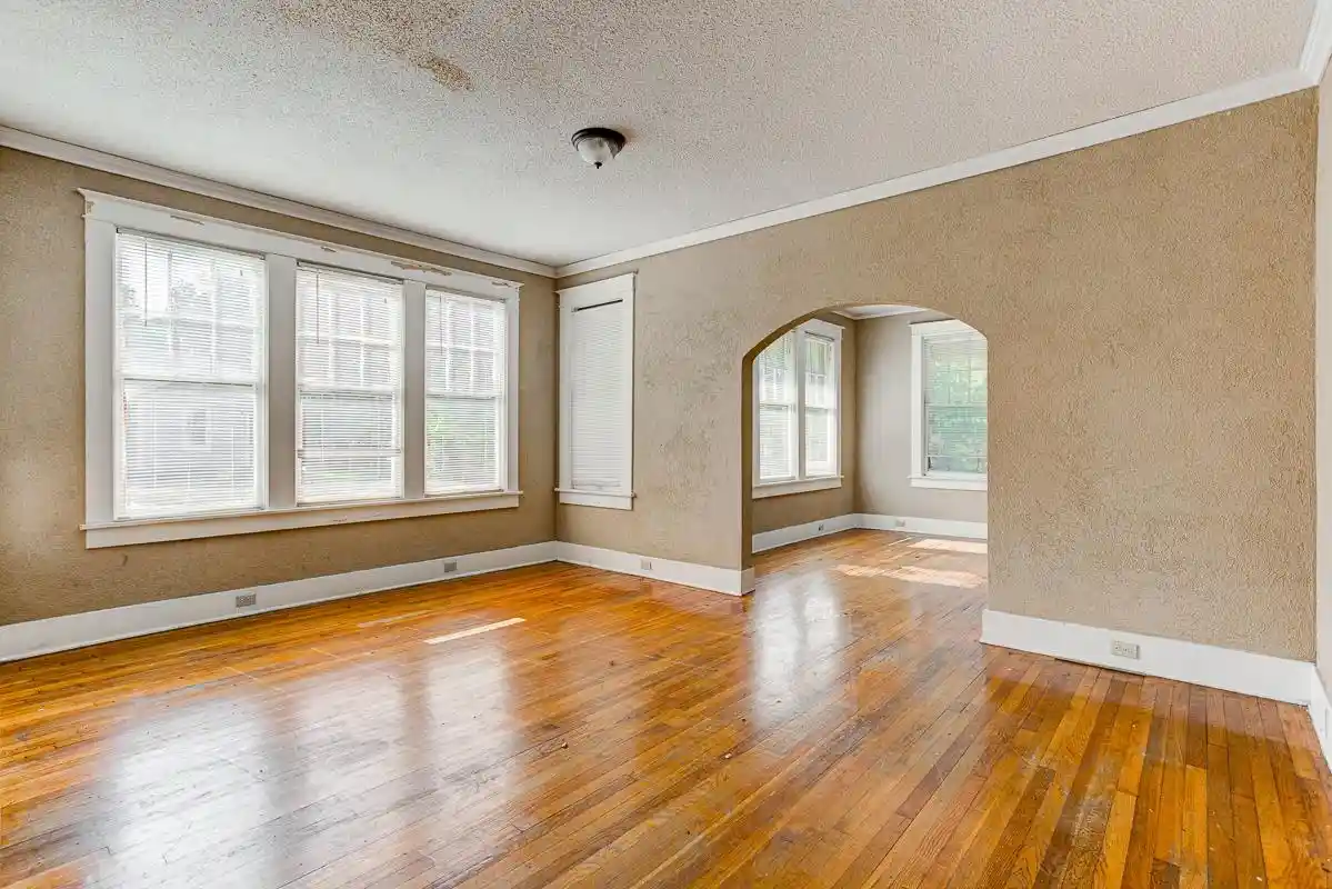 Photo 2 of Single family home for sale at 1371 S Parkway St, Memphis, TN 38106 | MLS# 10227731 | Listing updated on 2026-09-04