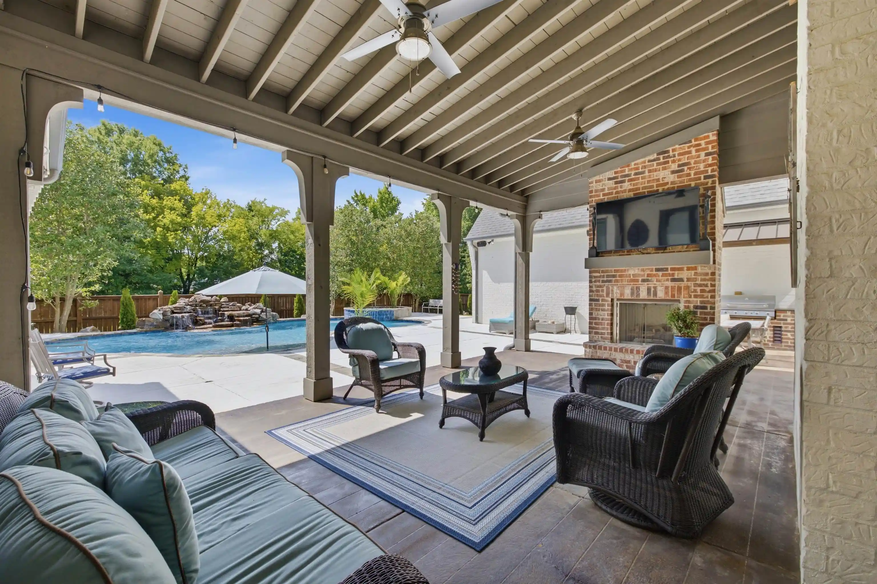 Photo 4 of Single family home for sale at 581 Winding Wood Cir, Collierville, TN 38017 | MLS# 10227747 | Listing updated on 2026-09-09