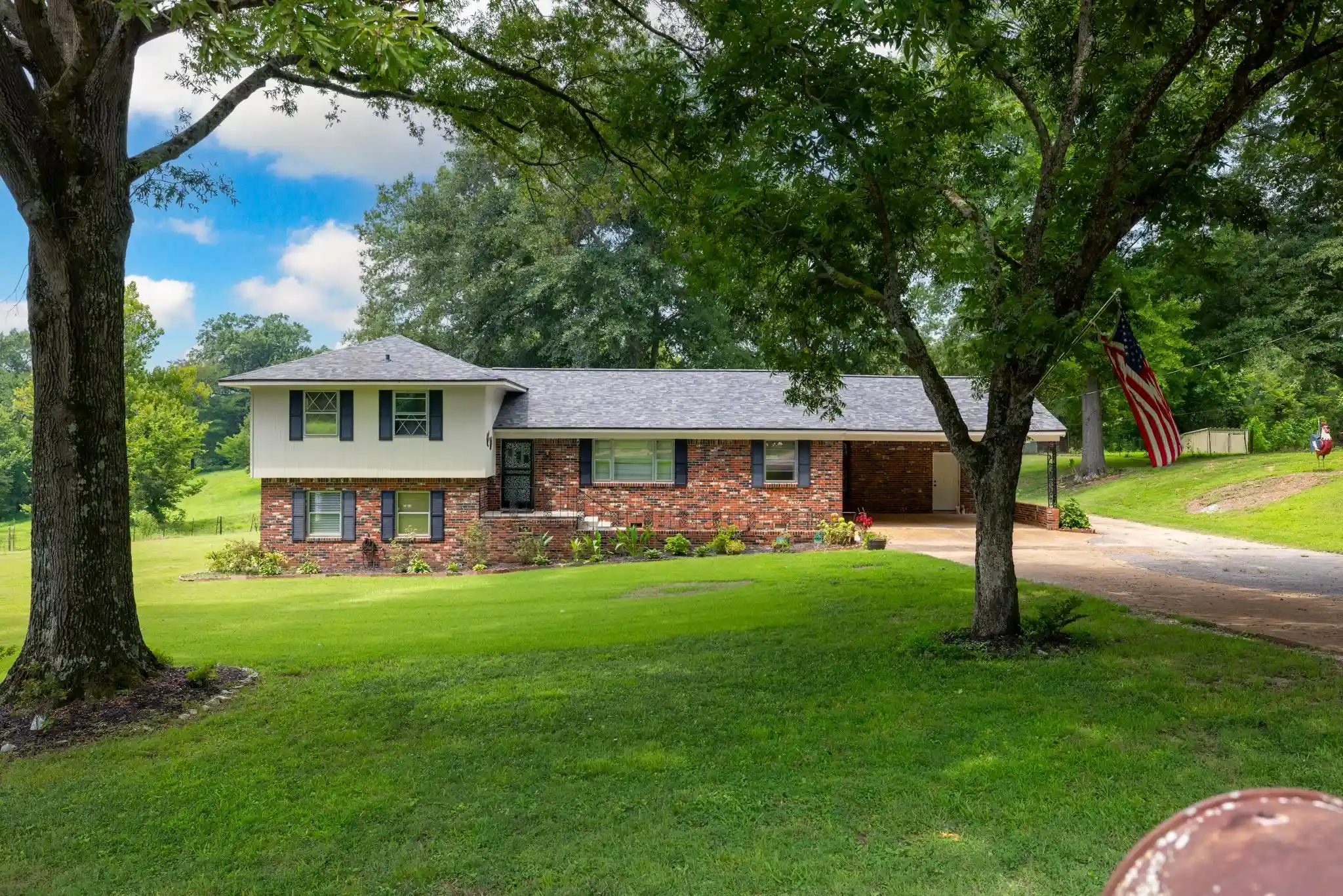 Photo 1 of Sale Pending at 5509 Benjestown Rd, Memphis, TN 38127 | MLS# 10227750 | Listing updated on 2026-08-10