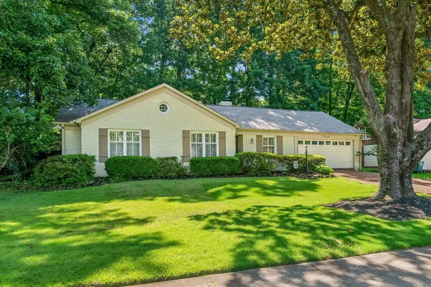 1st image of 1342 E Rolling Oaks Dr, Memphis, TN 38119 | MLS# 10227754