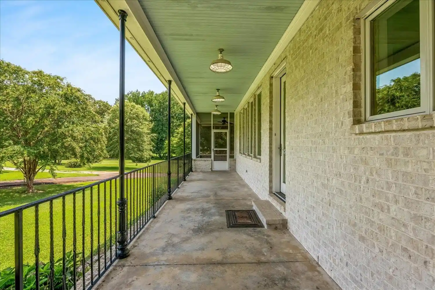 Photo 2 of Single family home for sale at 3930 Johnson Dr, Rossville, TN 38066 | MLS# 10227780 | Listing updated on 2026-10-07