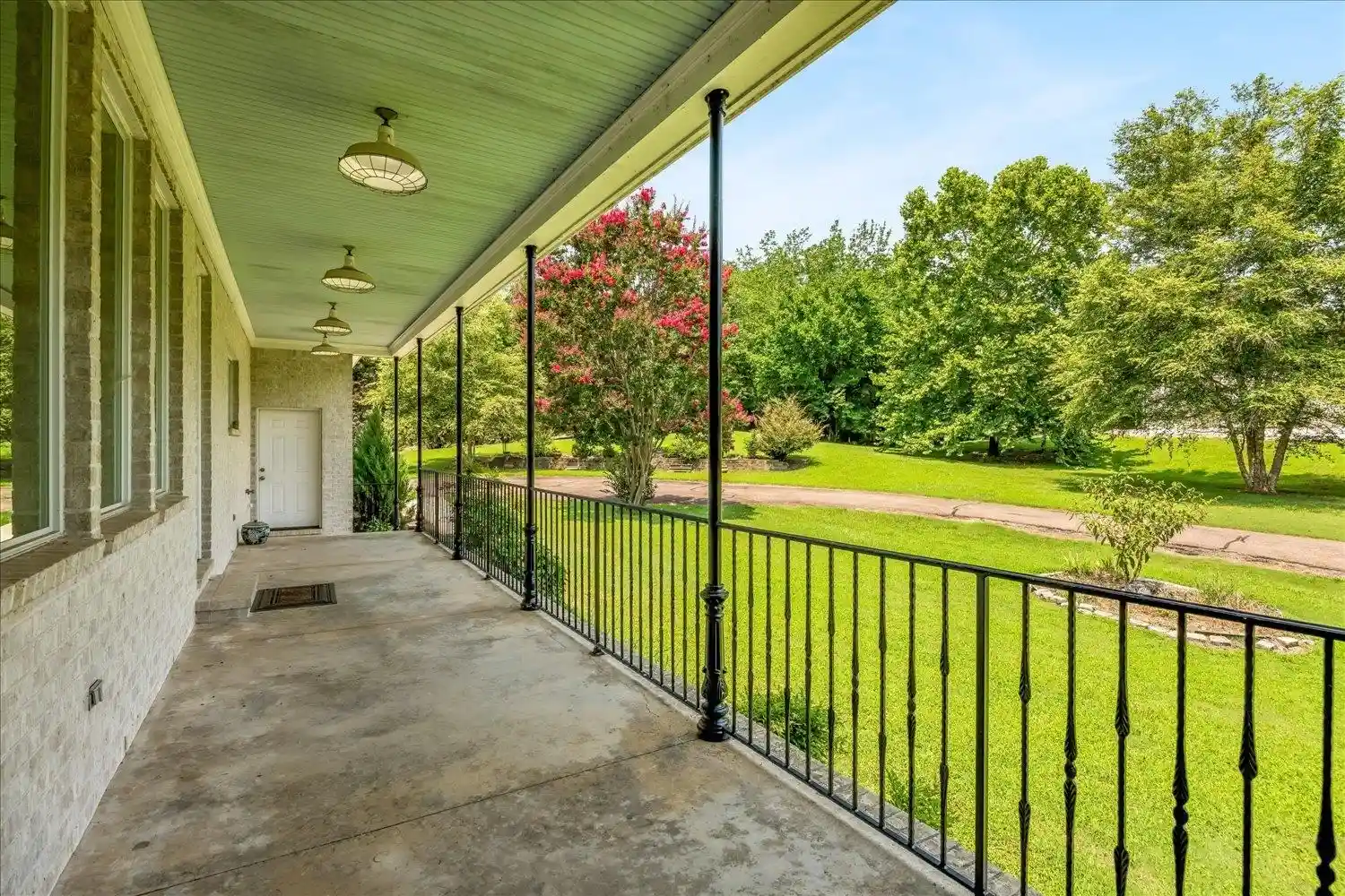 Photo 3 of Single family home for sale at 3930 Johnson Dr, Rossville, TN 38066 | MLS# 10227780 | Listing updated on 2026-10-07