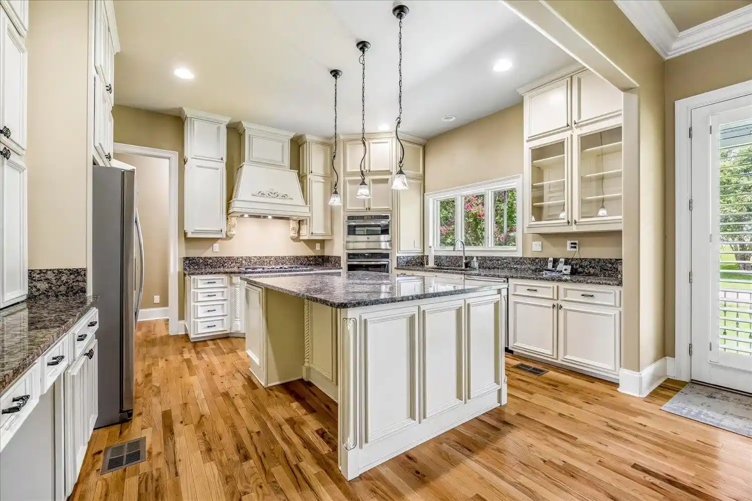 Photo 3 of Single family home for sale at 3930 Johnson Dr, Rossville, TN 38066 | MLS# 10227780 | Listing updated on 2026-10-07