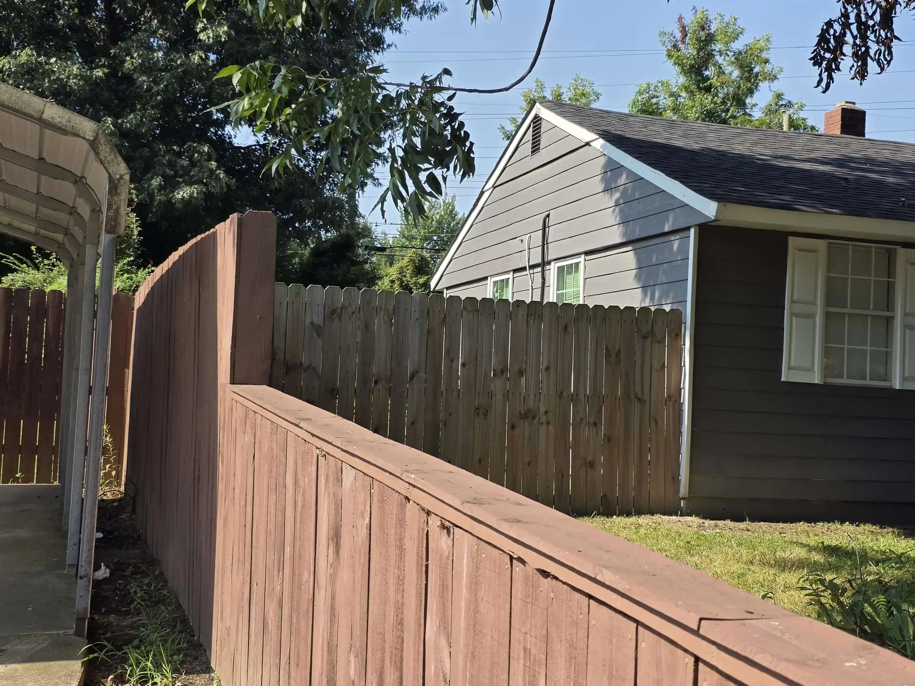 Photo 2 of Single family home for sale at 2877 Brewer Ave, Memphis, TN 38114 | MLS# 10227789 | Listing updated on 2026-08-26