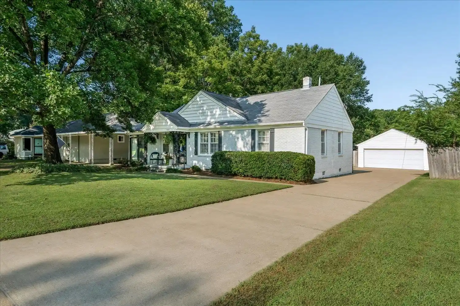 1st image of 1157 Colonial Rd, Memphis, TN 38117 | MLS# 10227801