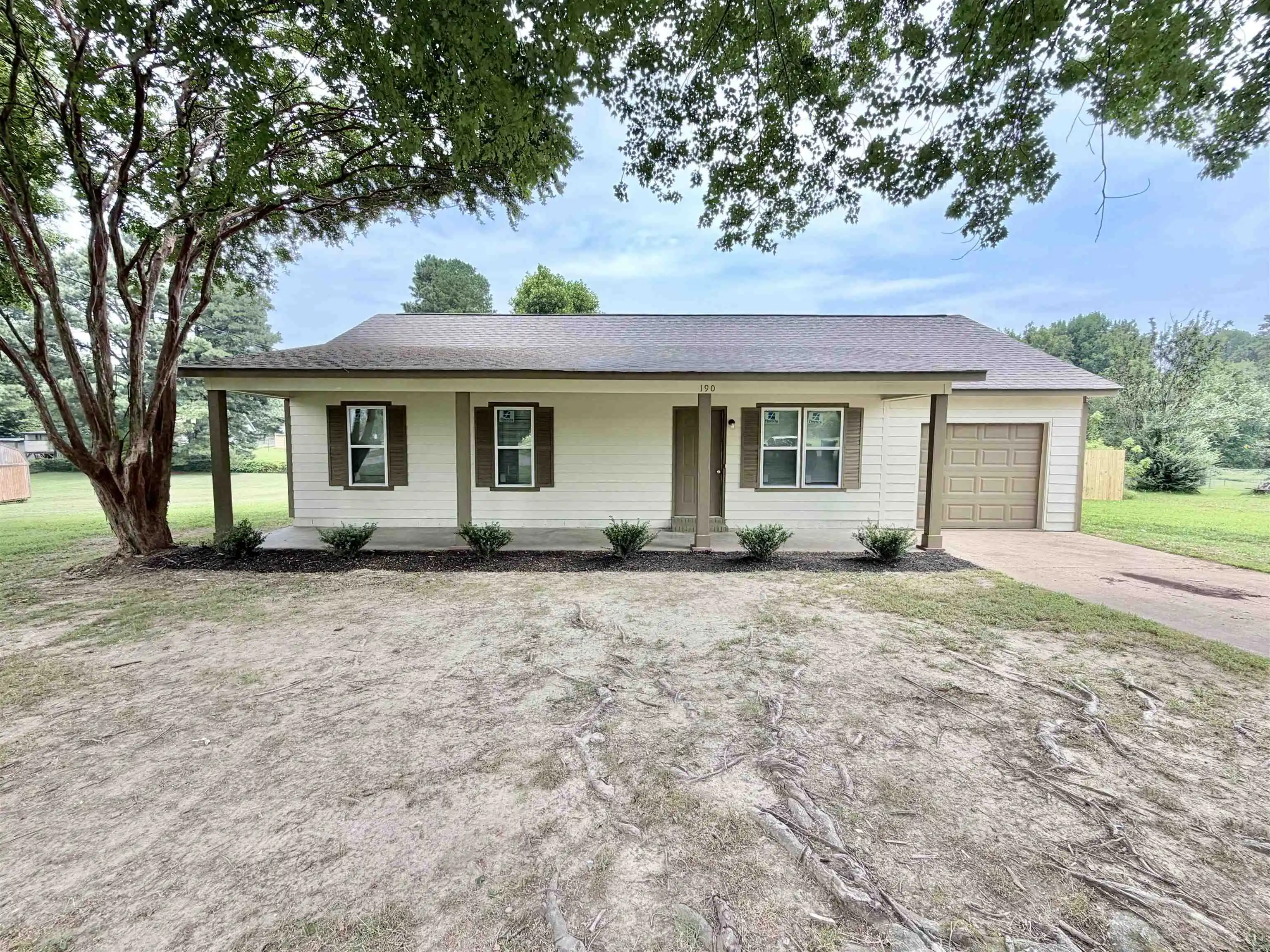 1st image of 190 Faulkner Heights Dr, Atoka, TN 38004 | MLS# 10227805