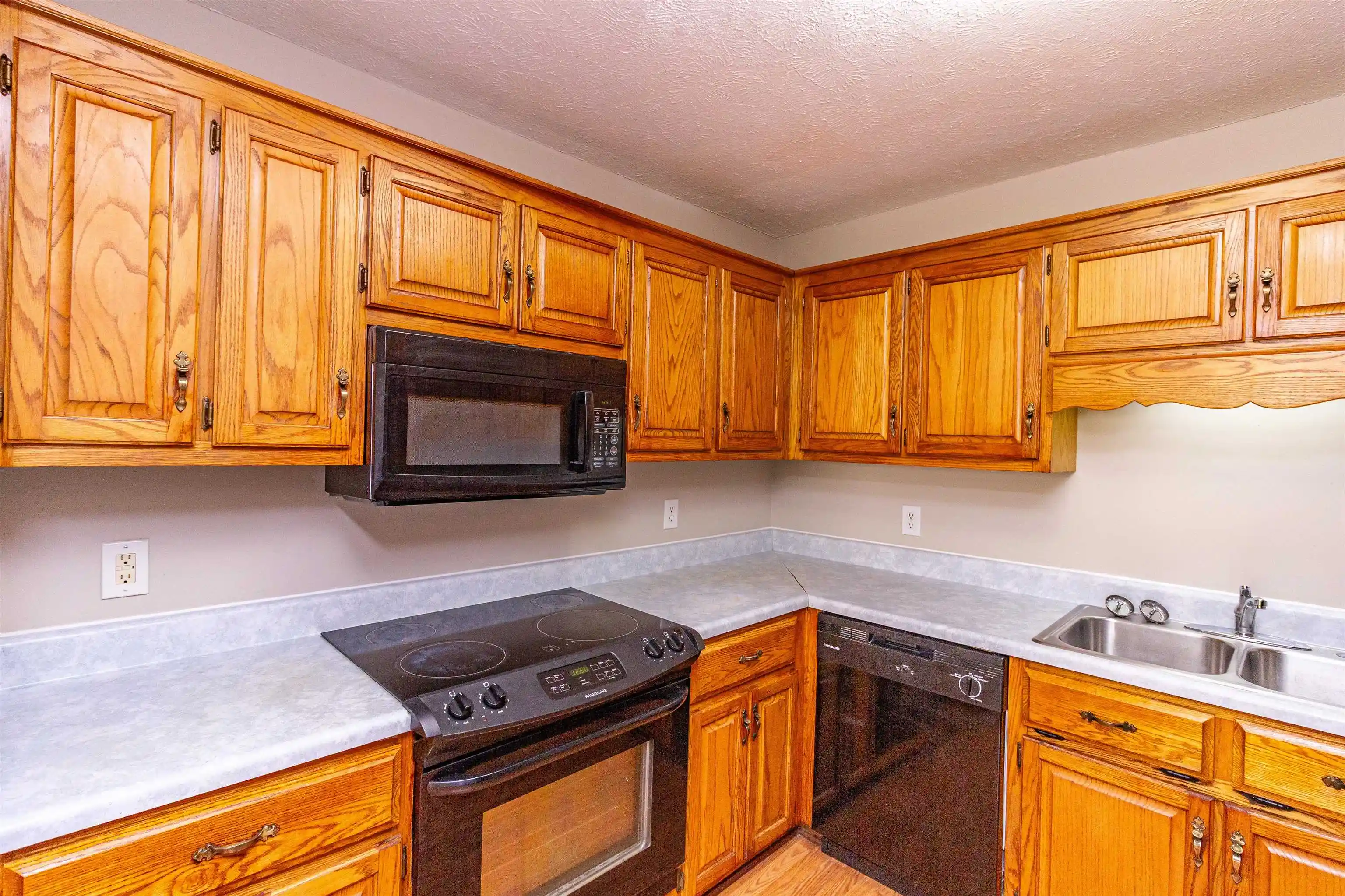 Photo 3 of Sale Pending at 62 Debbie Cir, Selmer, TN 38375 | MLS# 10227826 | Listing updated on 2026-09-24