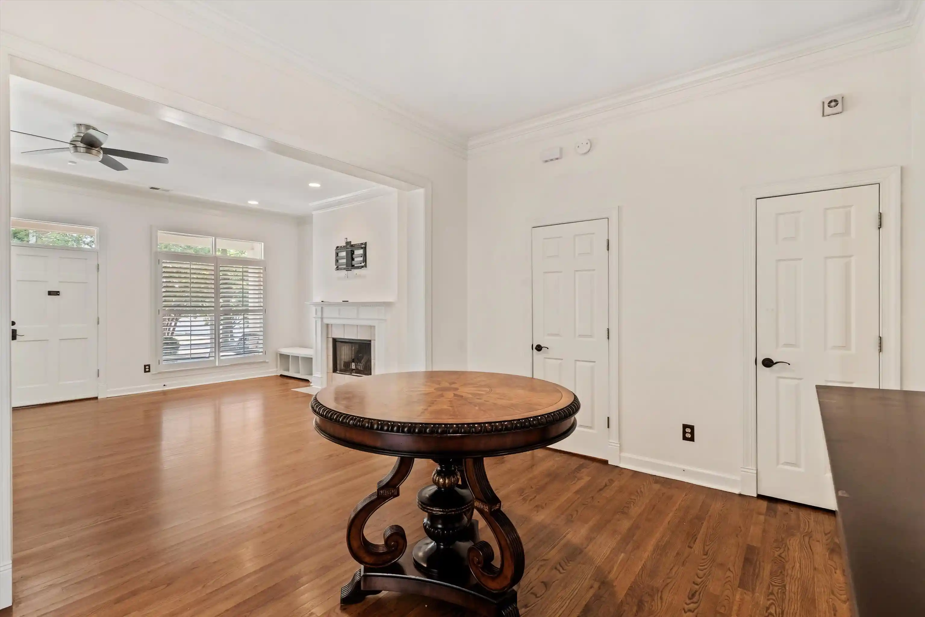 2nd image of 561 Rienzi Dr, Memphis, TN 38103 | MLS# 10227830
