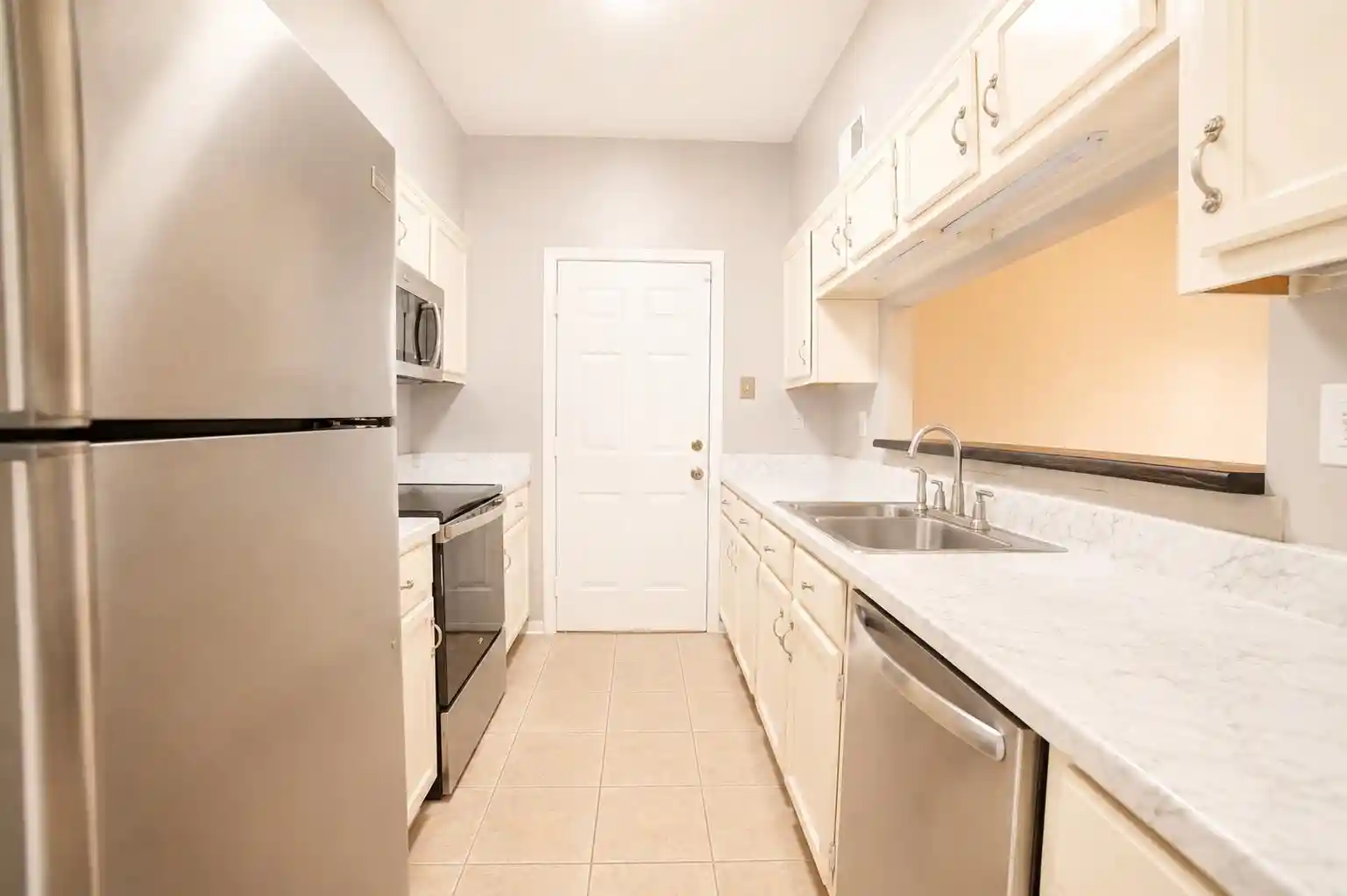 2nd image of 3684 High Point Dr #3684, Memphis, TN 38122 | MLS# 10227834