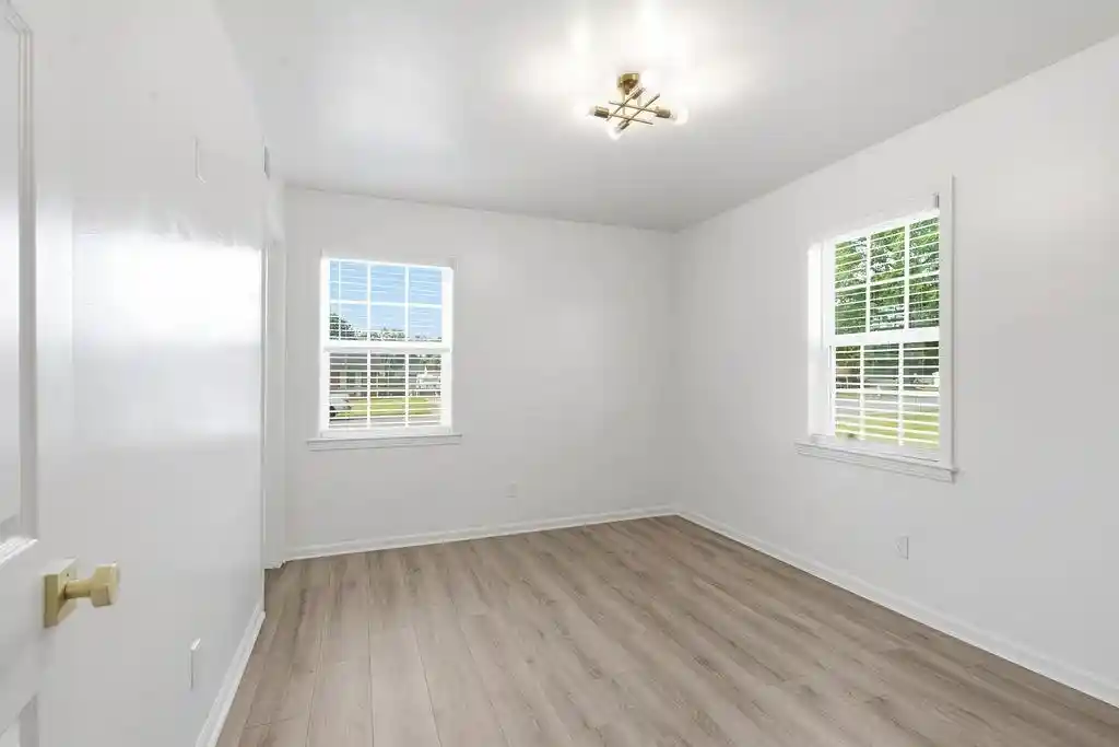 Photo 4 of Sale Pending at 1304 Winfield Rd, Memphis, TN 38116 | MLS# 10227853 | Listing updated on 2026-08-24