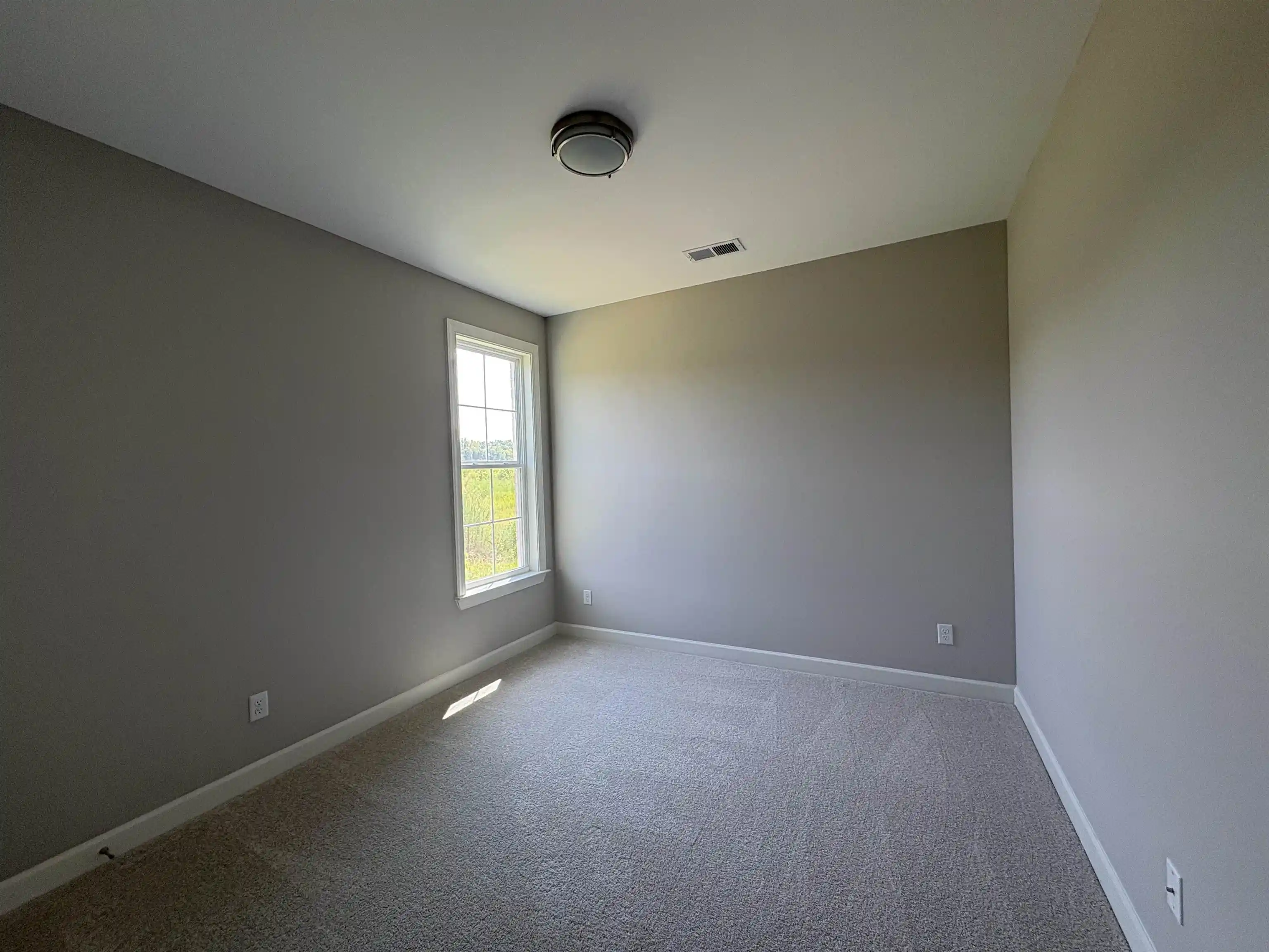 Photo 4 of Sale Pending at 105 Gracie Valley Dr, Oakland, TN 38060 | MLS# 10227884 | Listing updated on 2026-09-24