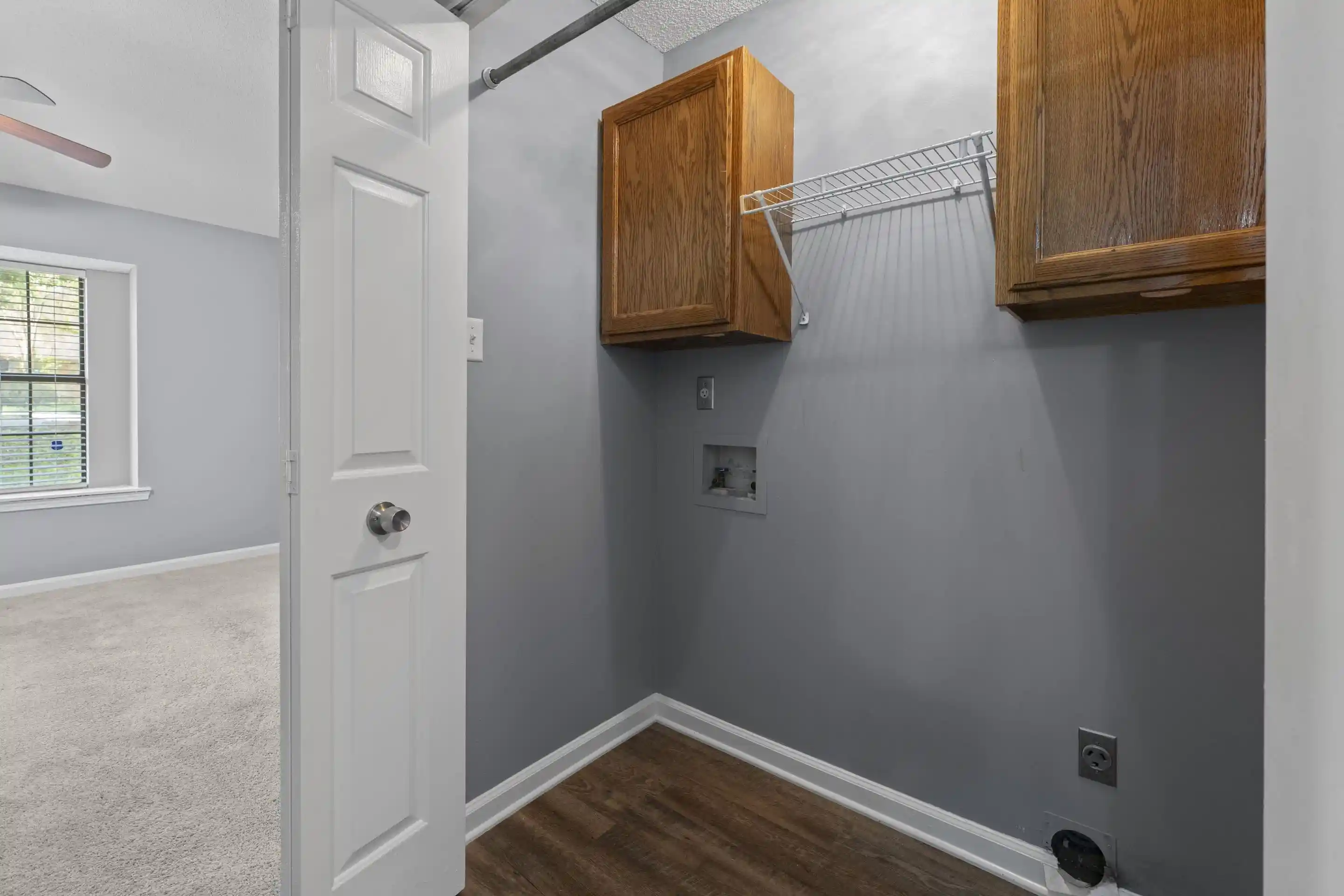 Photo 4 of Sale Pending at 2252 Mangum Rd, Memphis, TN 38134 | MLS# 10227889 | Listing updated on 2026-09-11