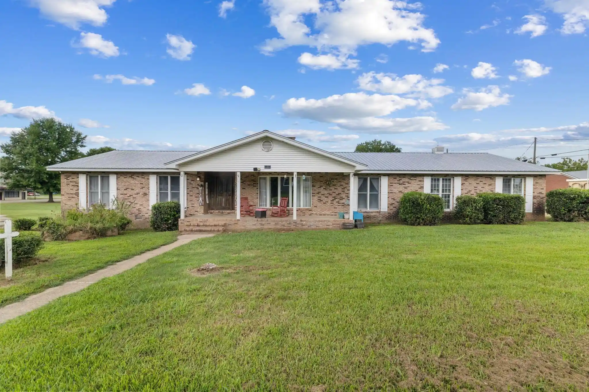 Photo 1 of Single family home for sale at 3 Monroe St, Tishomingo, MS 38873 | MLS# 10227896 | Listing updated on 2026-08-07