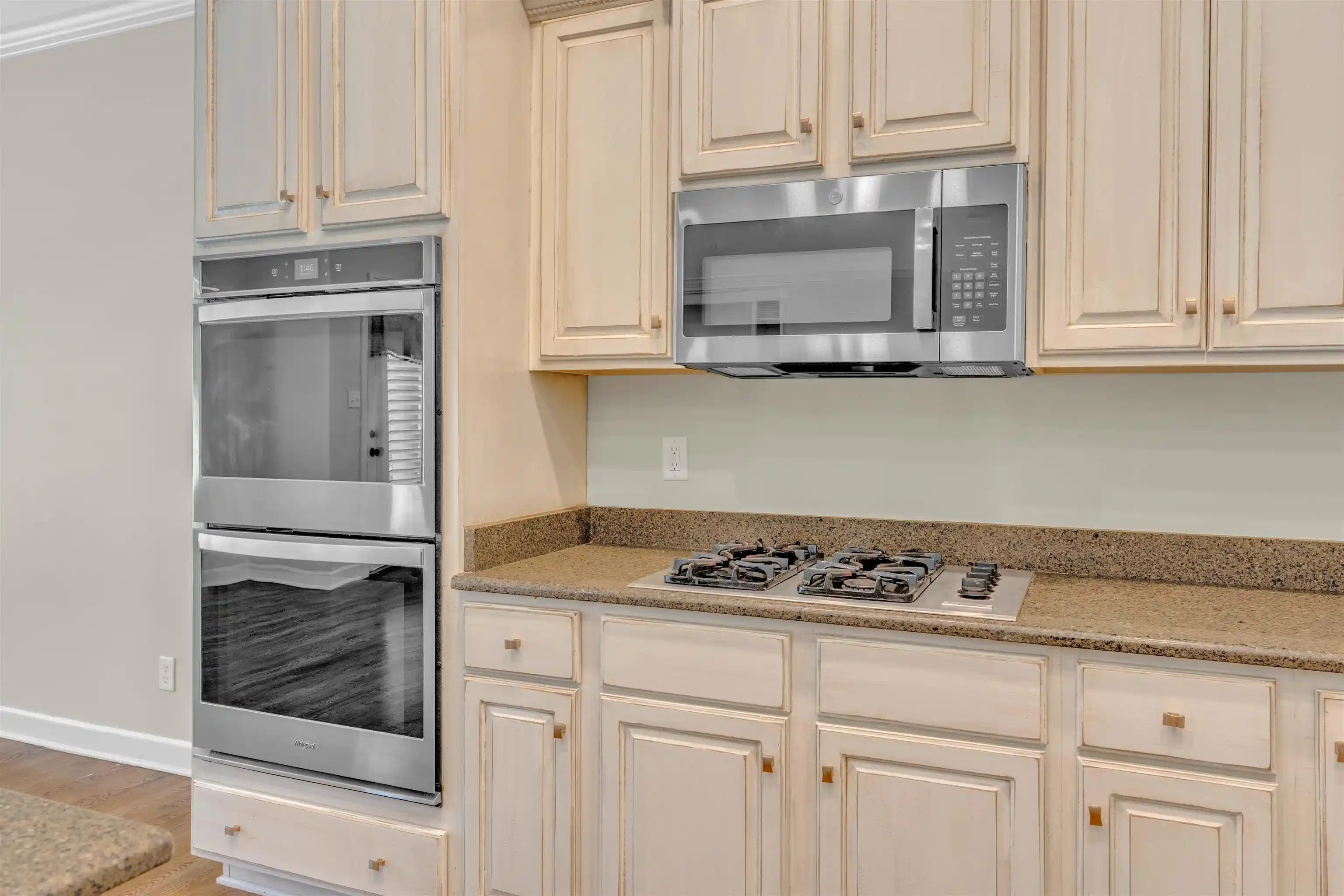Photo 3 of Single family home for sale at 1950 N Templeton Cir, Collierville, TN 38017 | MLS# 10227916 | Listing updated on 2026-08-07