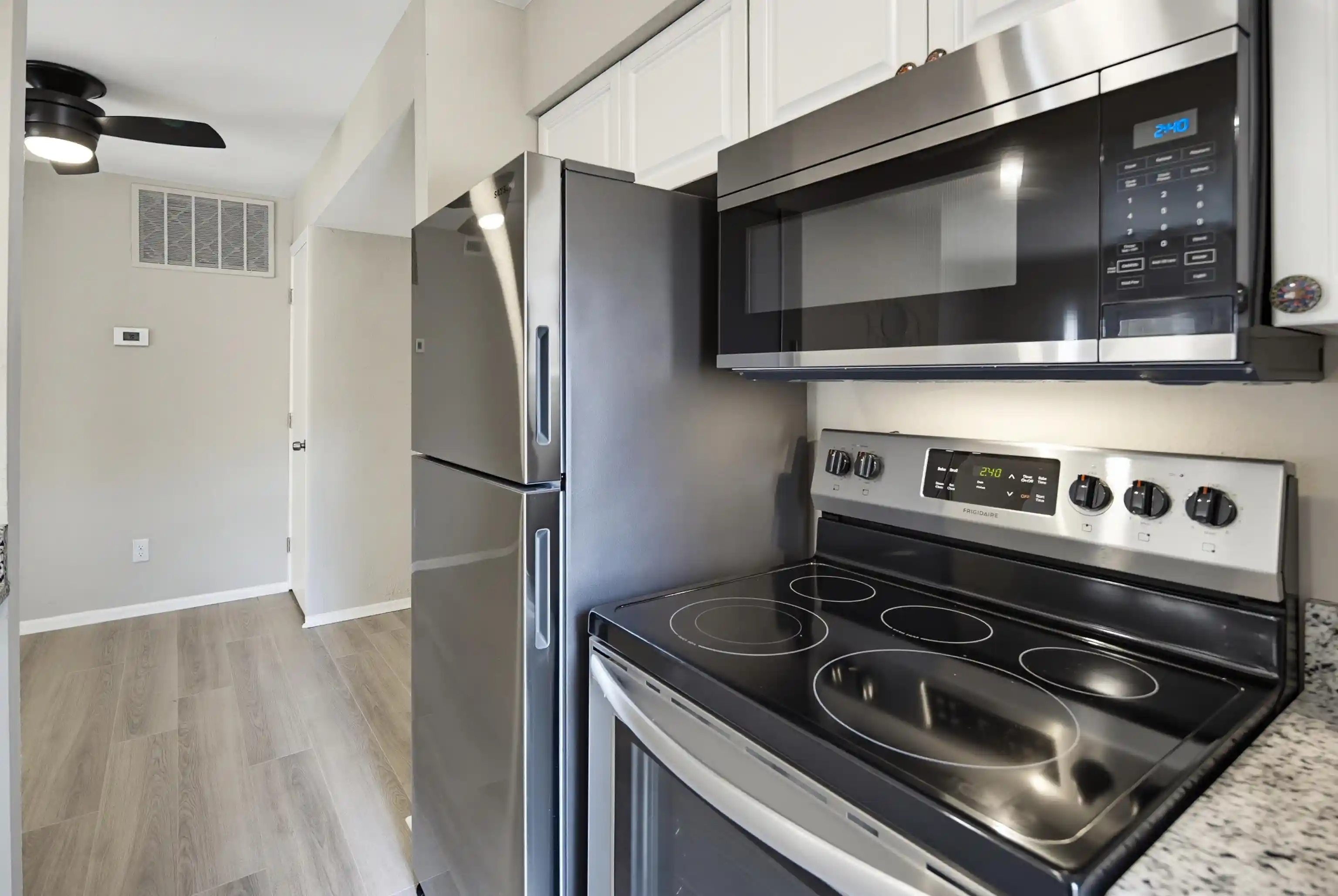Photo 2 of Condo for sale at 6744 Quail Holw Ct #1, Memphis, TN 38120 | MLS# 10227932 | Listing updated on 2026-09-03