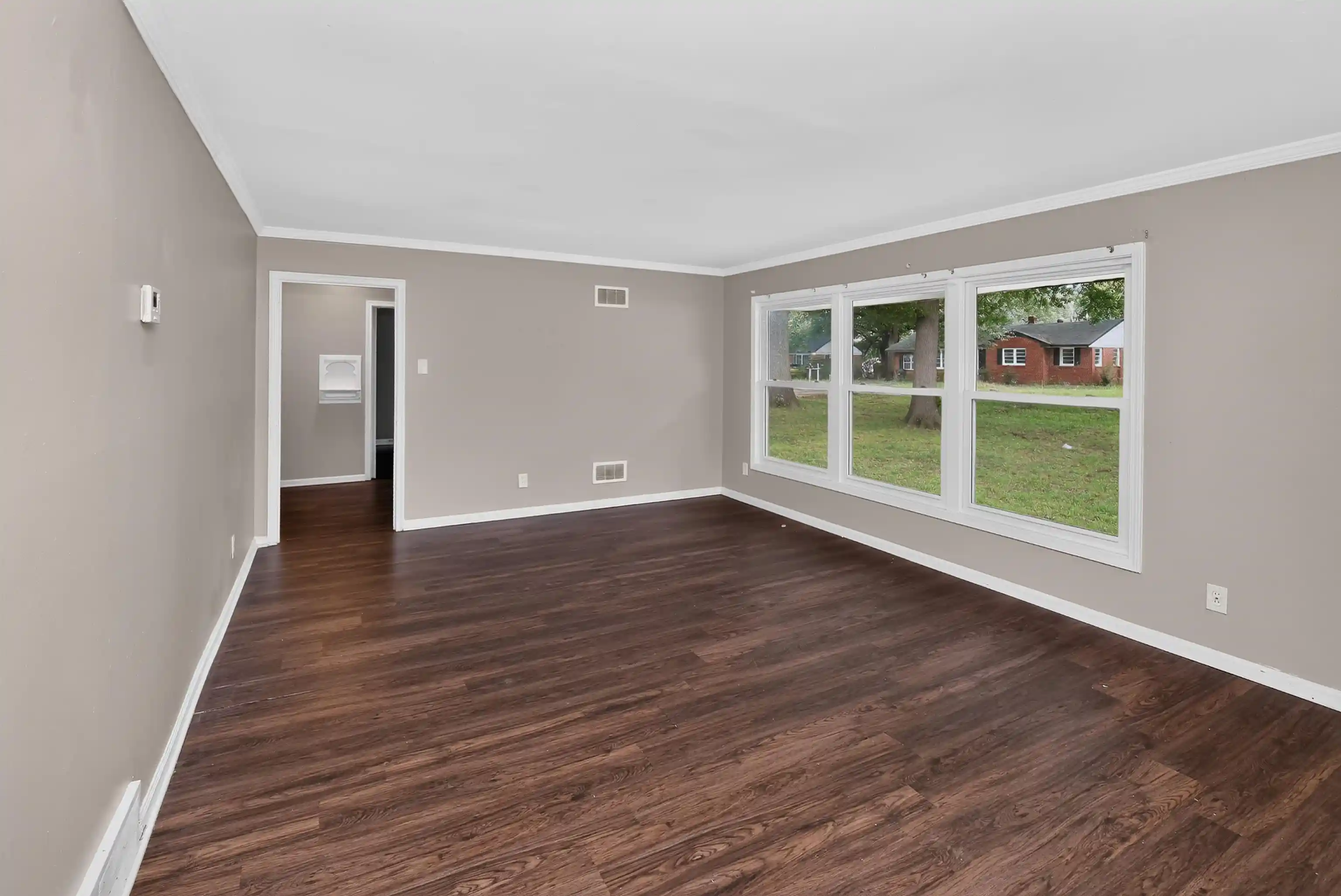 2nd image of 329 Sullivan Dr, Memphis, TN 38109 | MLS# 10227934