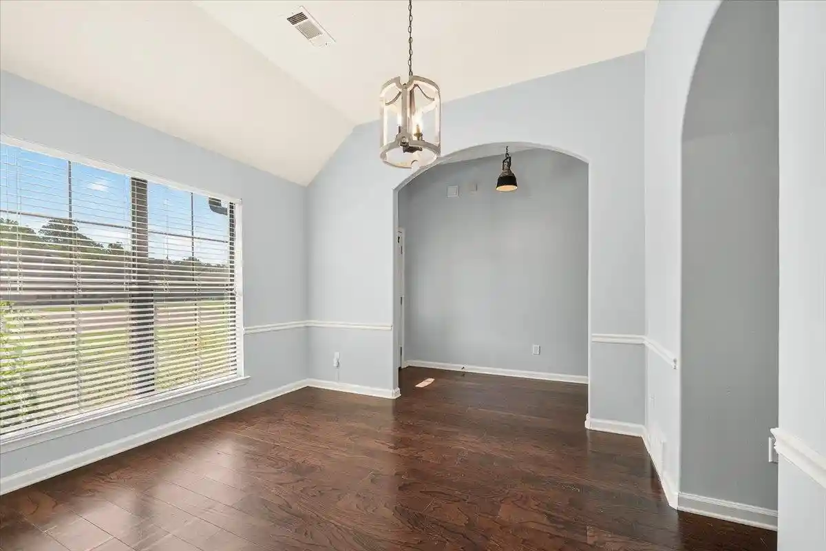 Photo 3 of Sale Pending at 5149 Oliver Grv Ln, Bartlett, TN 38002 | MLS# 10227936 | Listing updated on 2026-09-11