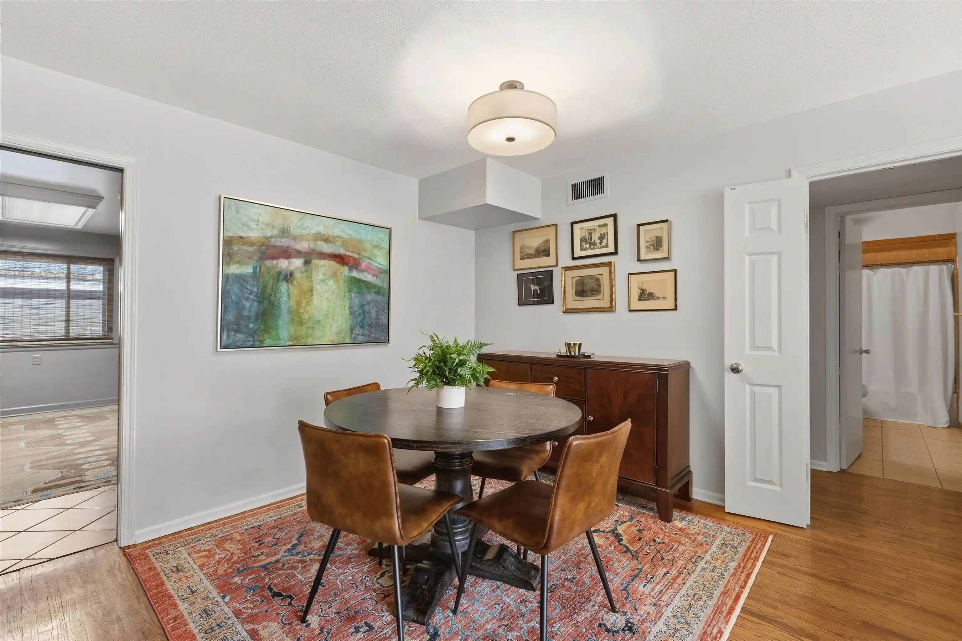 2nd image of 4400 Poplar Ave #5, Memphis, TN 38117 | MLS# 10227940