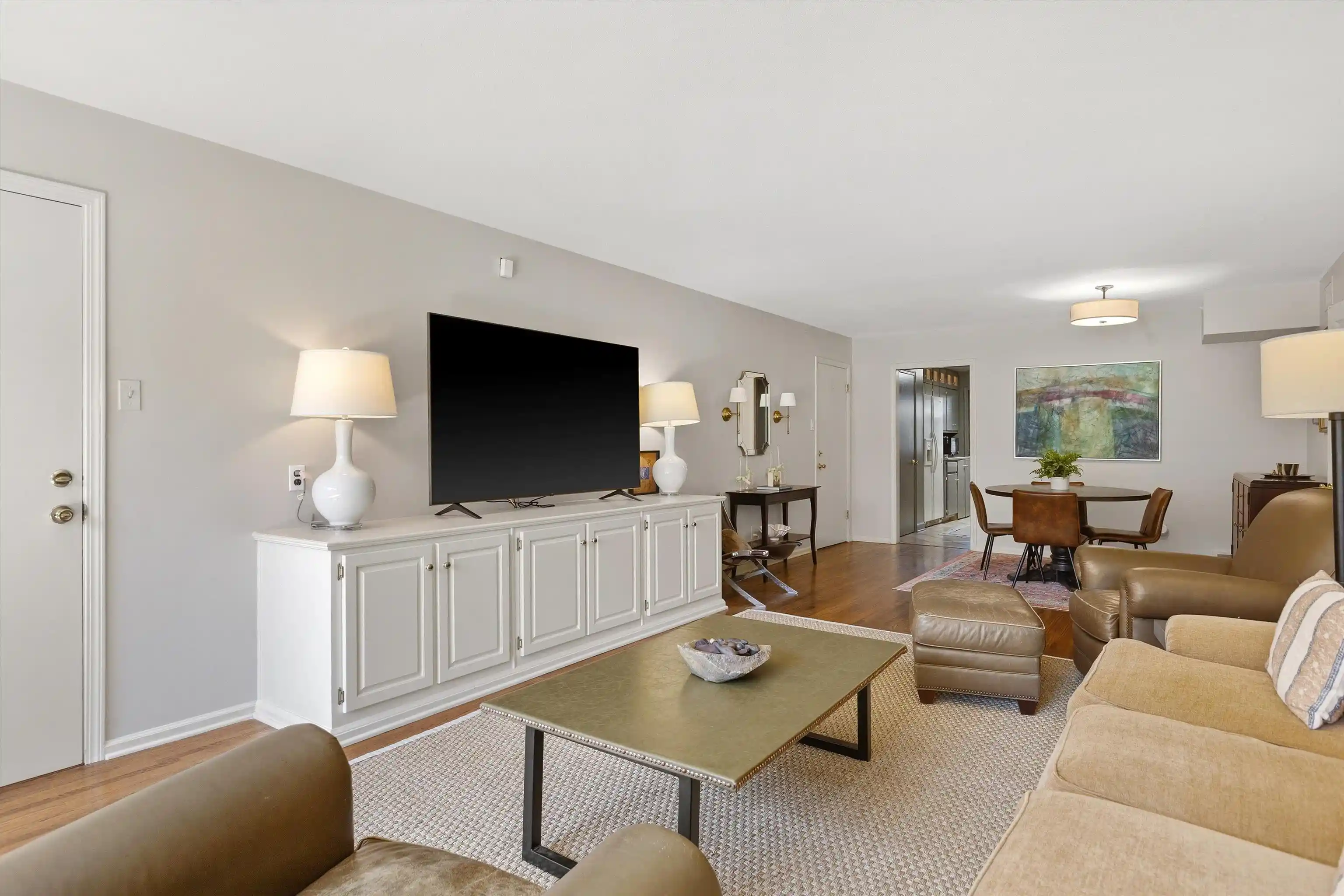 2nd image of 4400 Poplar Ave, Memphis, TN 38117