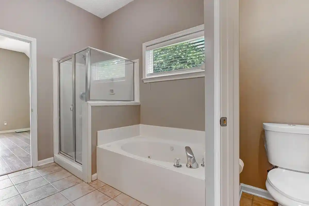 Photo 4 of Single family home for sale at 7669 Shadow Hills Dr, Bartlett, TN 38002 | MLS# 10227942 | Listing updated on 2026-09-01