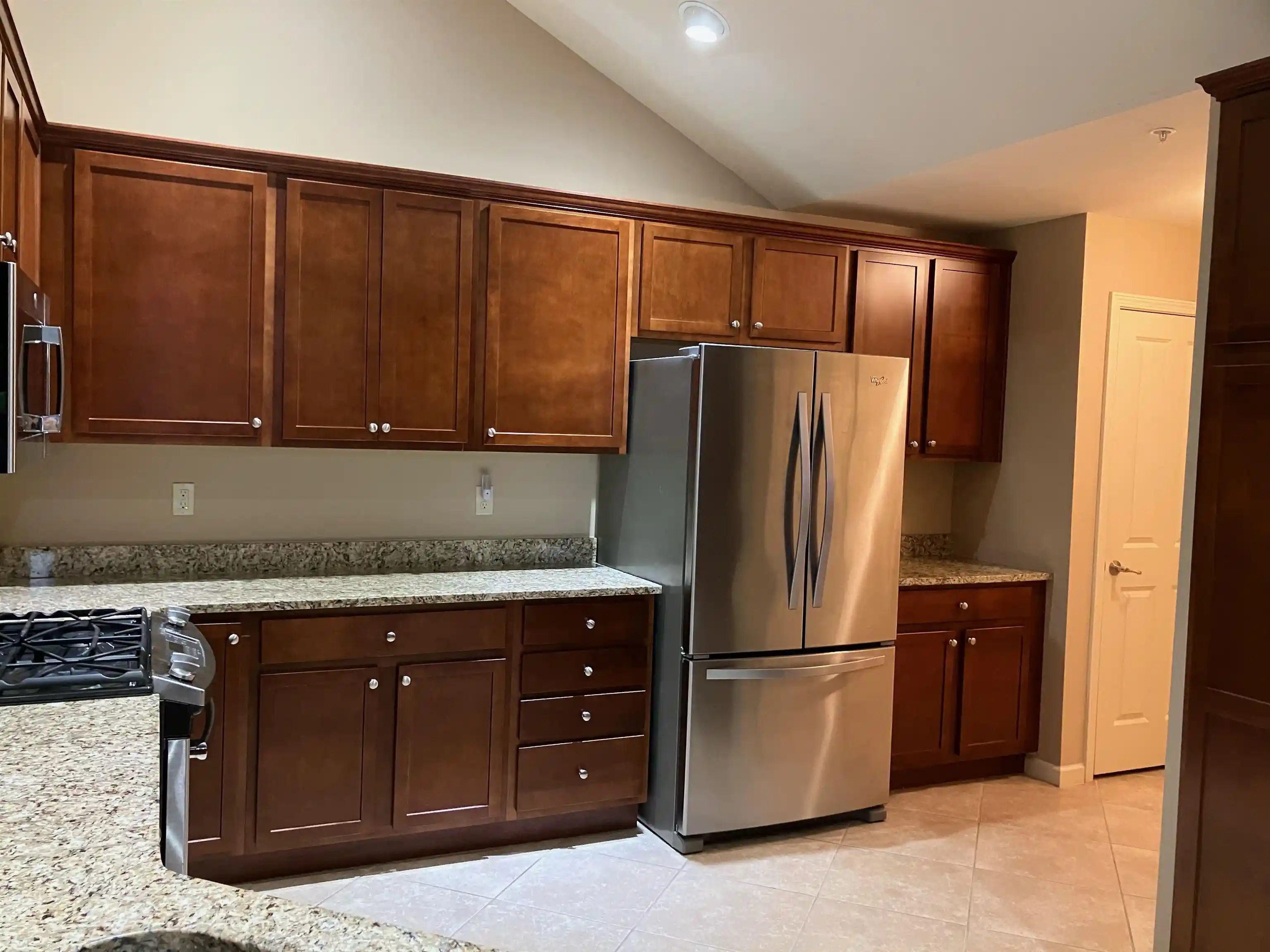 Listing Photo 4 - Condo for sale in building located at 310 Stonevillage Dr, Collierville, TN 38017 - Unit #9