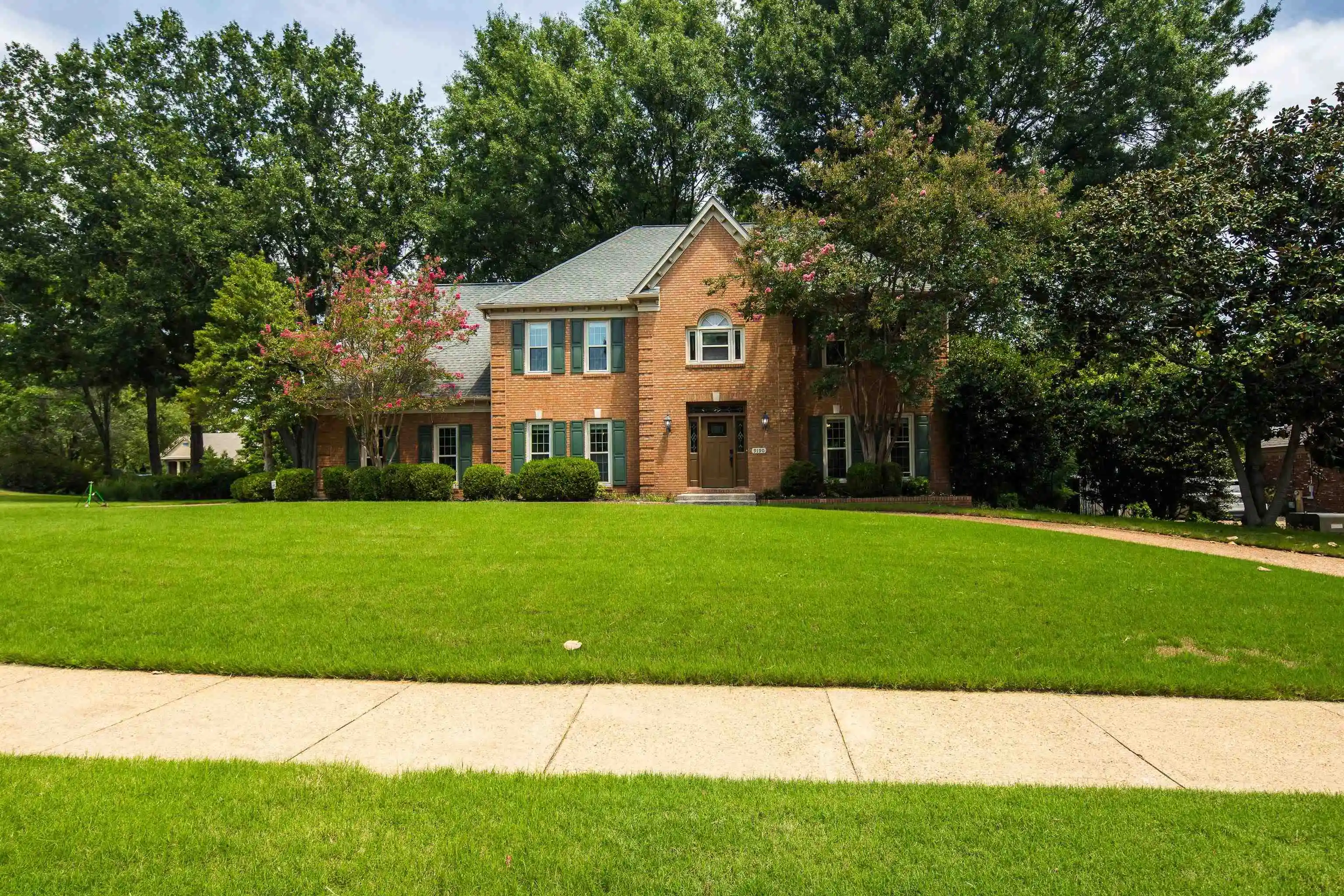 Photo 1 of Single family home for sale at 9190 East Brg Dr, Germantown, TN 38139 | MLS# 10227962 | Listing updated on 2026-08-10
