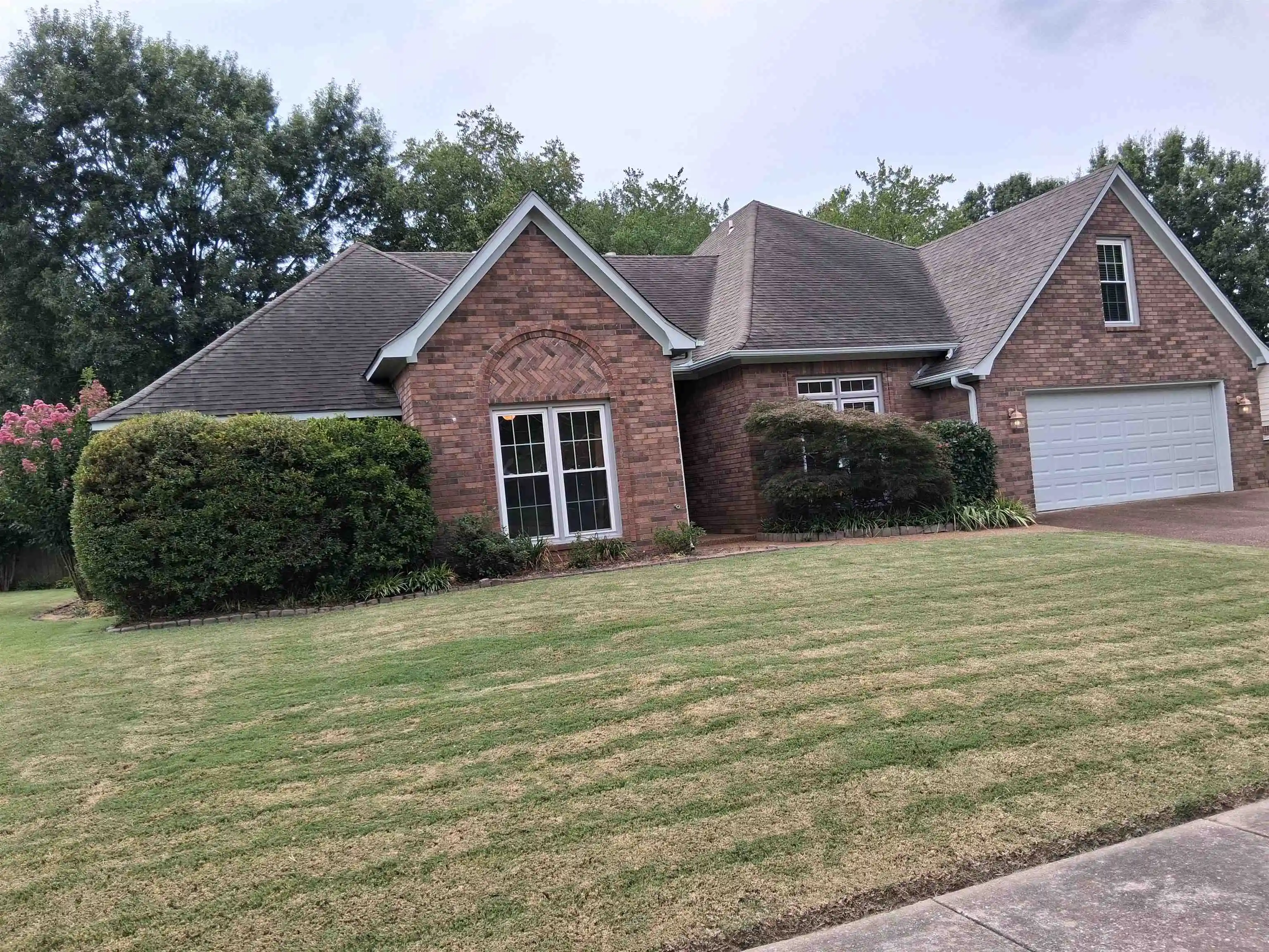 Photo 1 of Single family home for sale at 8811 Bazemore Rd, Cordova, TN 38018 | MLS# 10227966 | Listing updated on 2026-10-07