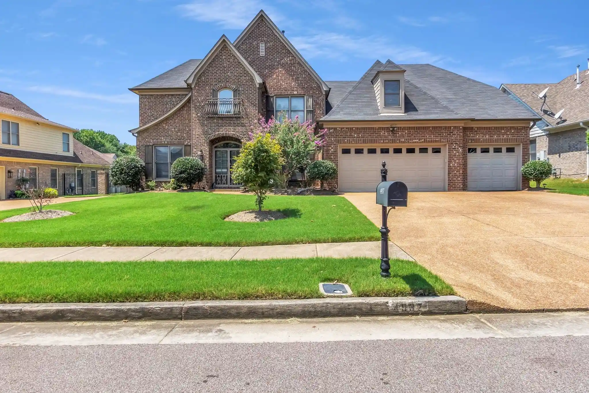 Photo 1 of Single family home for sale at 4937 Fox Springs Dr, Collierville, TN 38017 | MLS# 10227967 | Listing updated on 2026-09-16