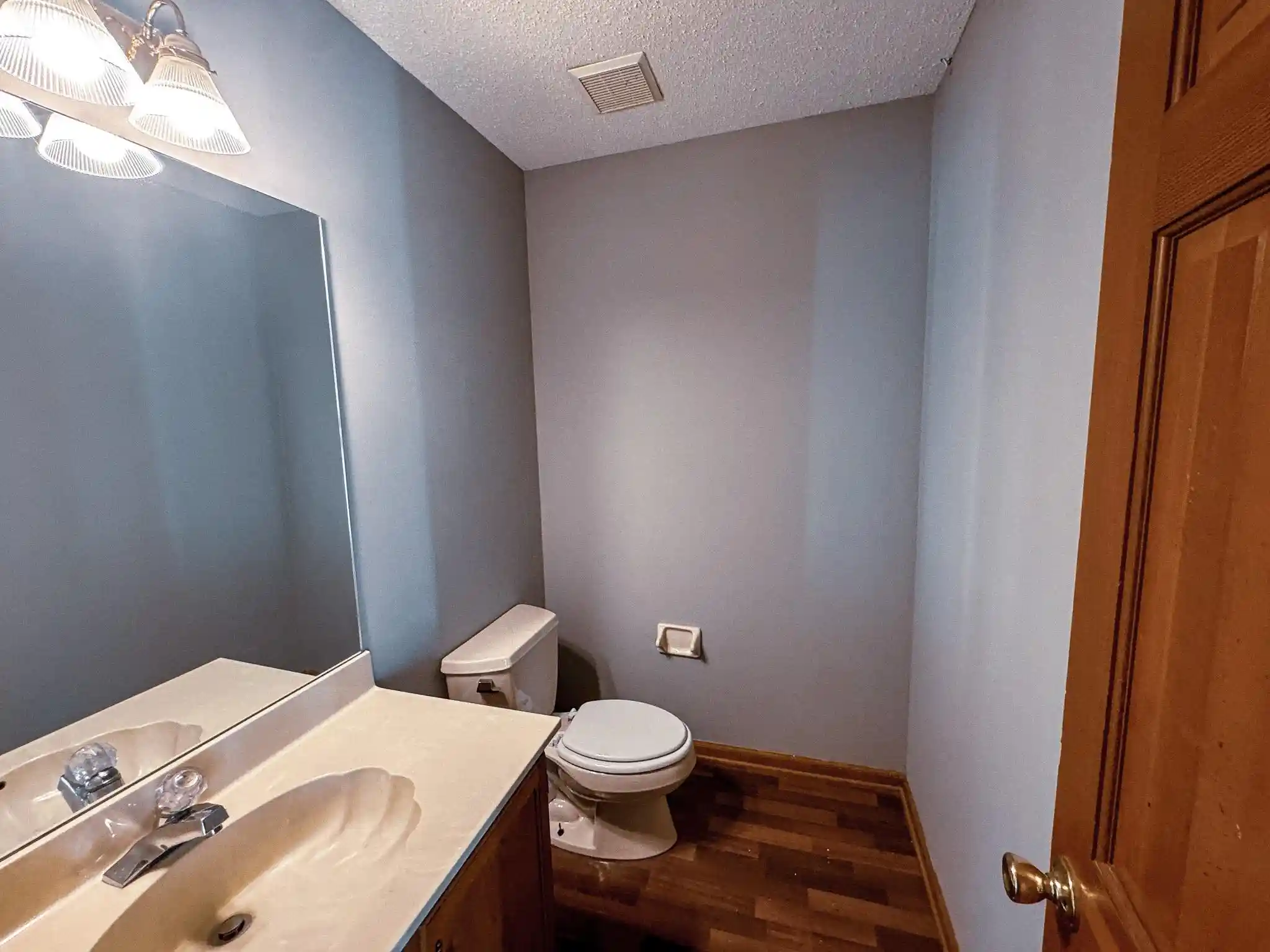 Photo 3 of Single family home for sale at 7241 Germanshire Ln, Memphis, TN 38125 | MLS# 10227996 | Listing updated on 2026-09-04