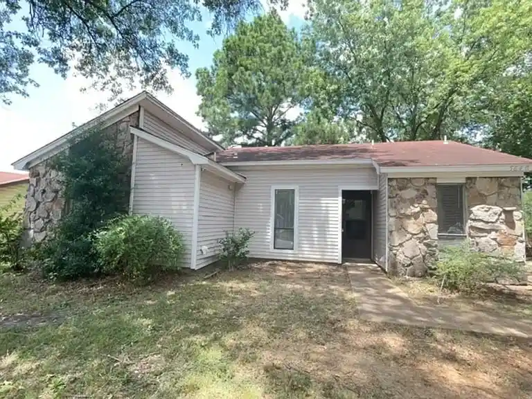 1st image of 5640 Pathway Cir, Memphis, TN 38115 | MLS# 10227998