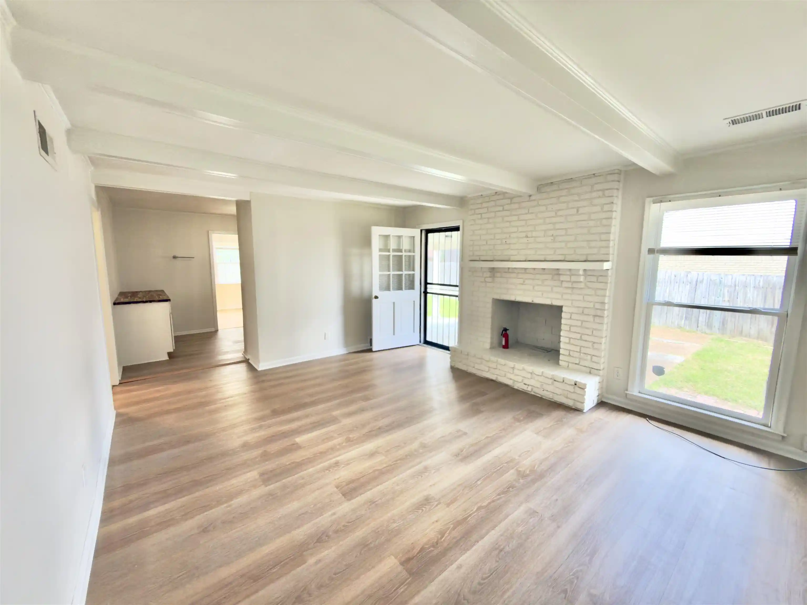 Photo 4 of Sale Pending at 2973 Egan Dr, Memphis, TN 38115 | MLS# 10228008 | Listing updated on 2026-08-14