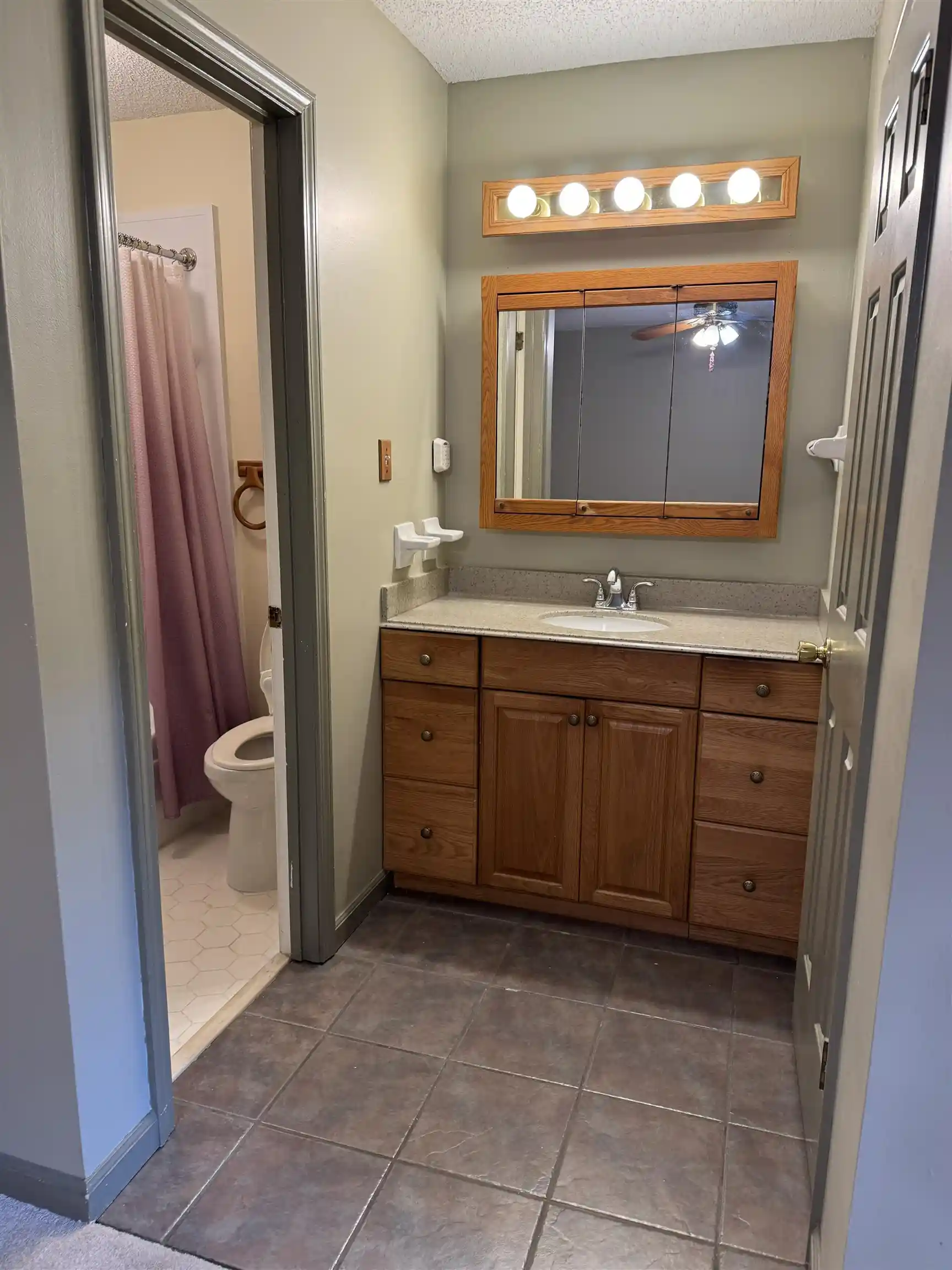 Photo 3 of Single family home for sale at 7180 Skidmore Cv, Memphis, TN 38119 | MLS# 10228015 | Listing updated on 2026-08-09