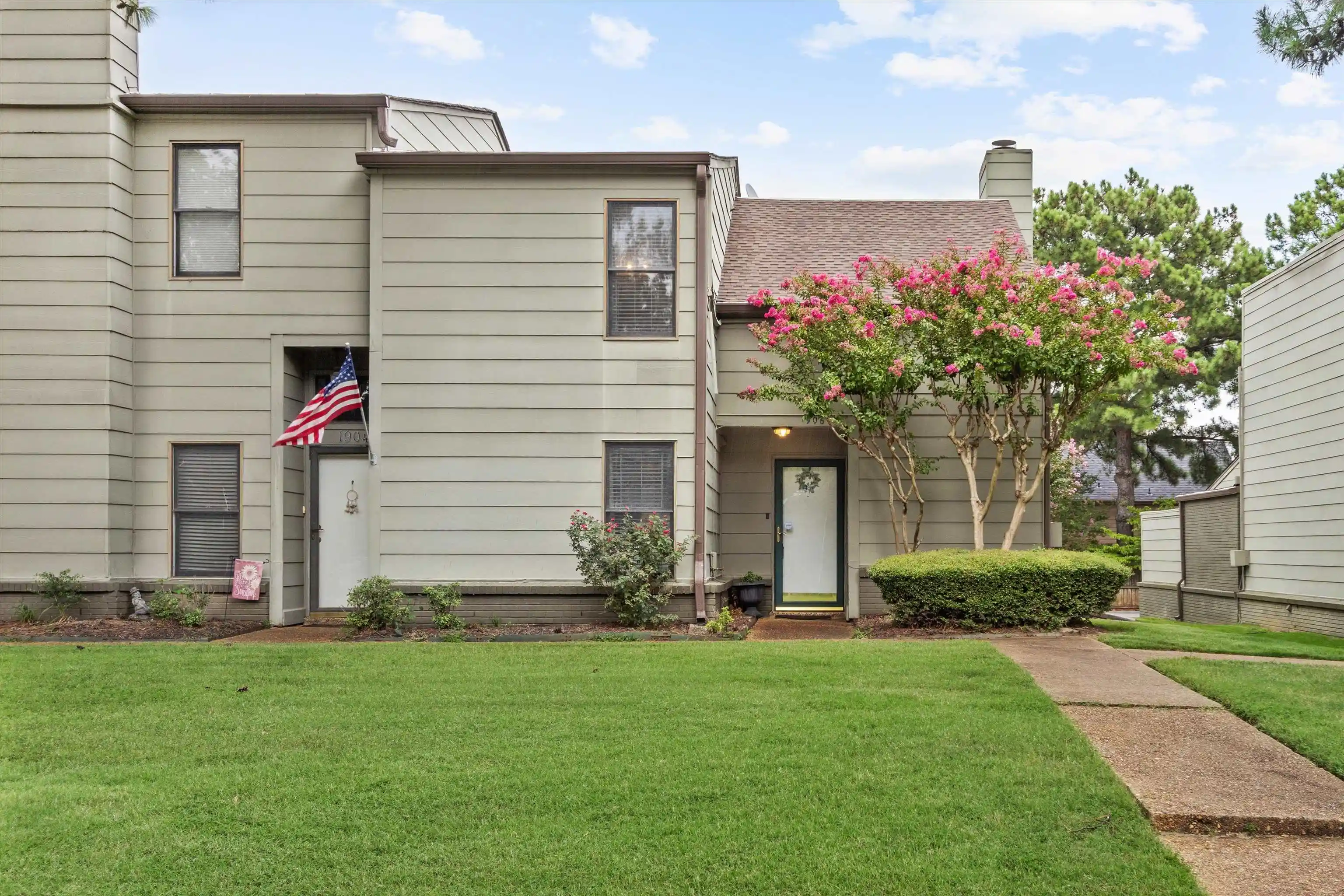 Photo 1 of Sale Pending at 1906 Allenby Dr #16, Germantown, TN 38139 | MLS# 10228029 | Listing updated on 2026-08-14