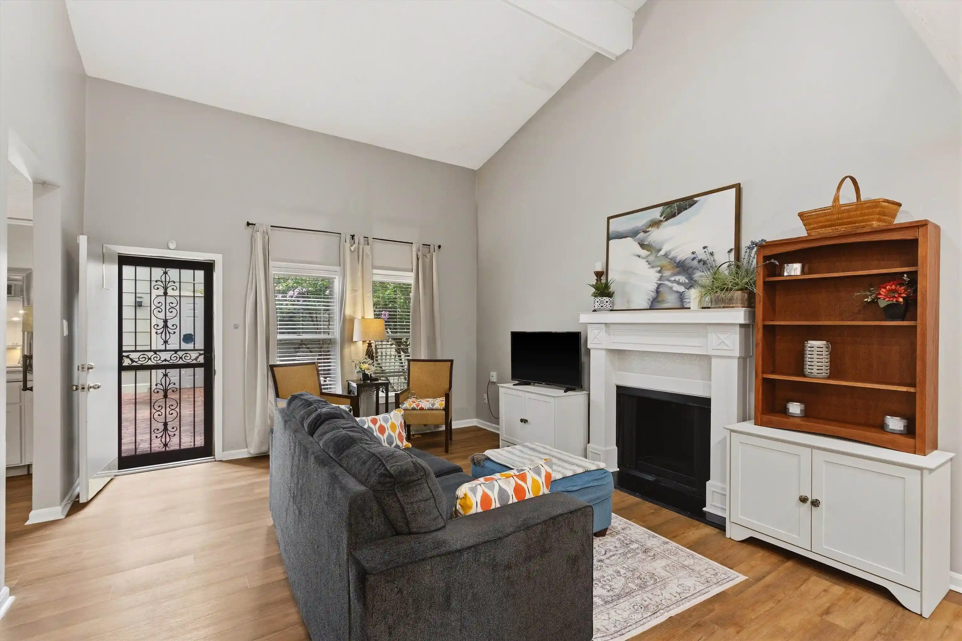 Photo 2 of Sale Pending at 1906 Allenby Dr #16, Germantown, TN 38139 | MLS# 10228029 | Listing updated on 2026-08-14