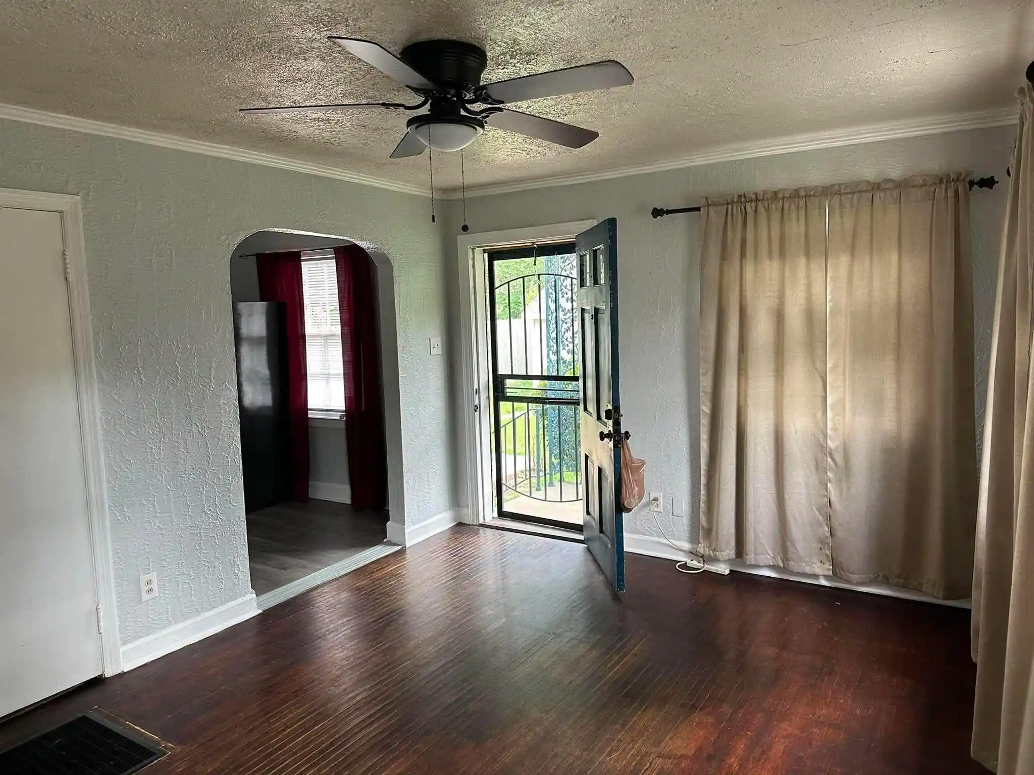 Photo 3 of Townhouse for sale at 3554 Tutwiler Ave, Memphis, TN 38122 | MLS# 10228034 | Listing updated on 2026-08-10