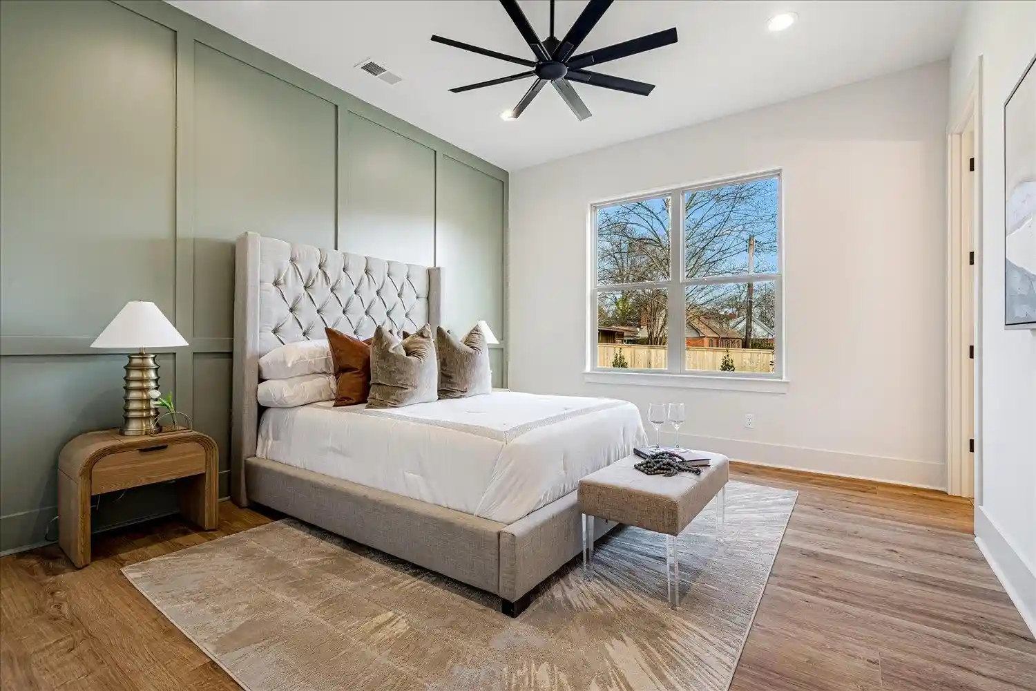 Photo 3 of Townhouse for sale at 5492 Park Ave #1, Memphis, TN 38119 | MLS# 10228039 | Listing updated on 2026-09-10