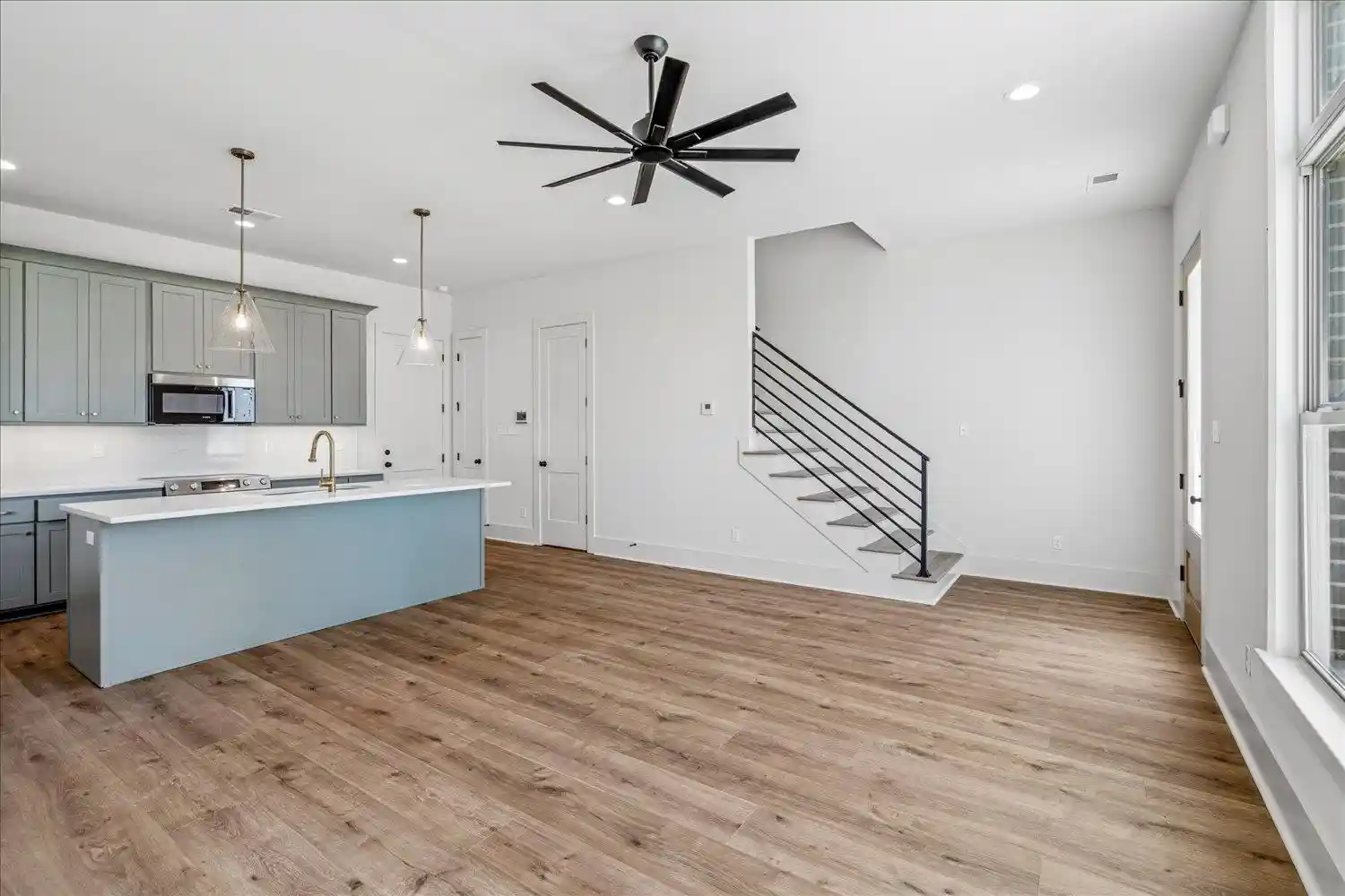 Photo 2 of Townhouse for sale at 5476 End Village Dr #19, Memphis, TN 38119 | MLS# 10228051 | Listing updated on 2026-09-12