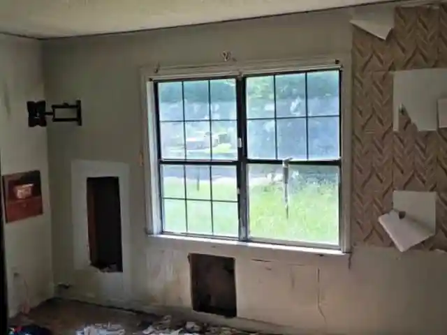 Photo 3 of Sale Pending at 529 Julia St, West Memphis, AR 72301 | MLS# 10228068 | Listing updated on 2026-08-19