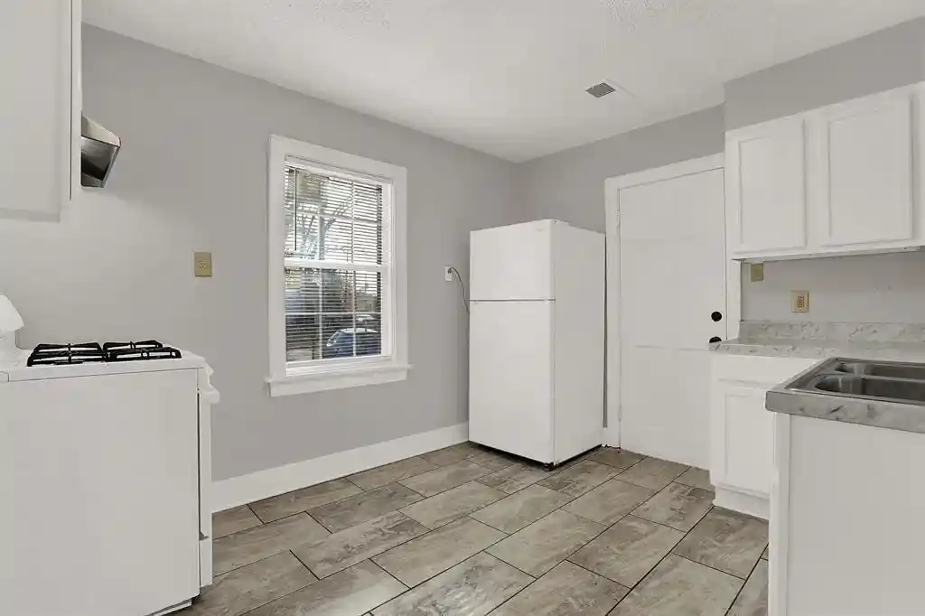 Photo 2 of Single family home for sale at 3088 Manhattan Ave, Memphis, TN 38112 | MLS# 10228095 | Listing updated on 2026-08-13